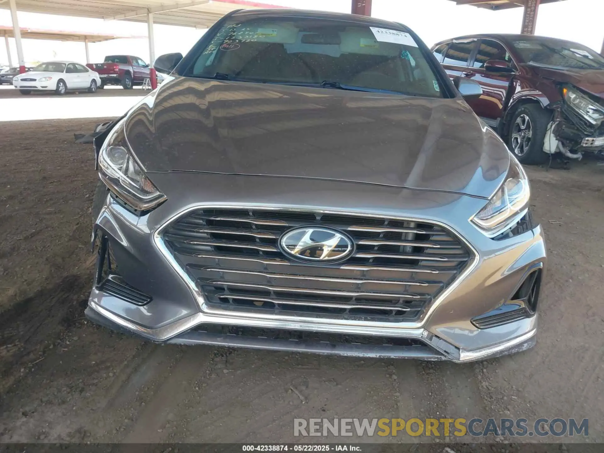 12 fotografías del automóvil dañado 5NPE24AFXKH762901 HYUNDAI SONATA 2019