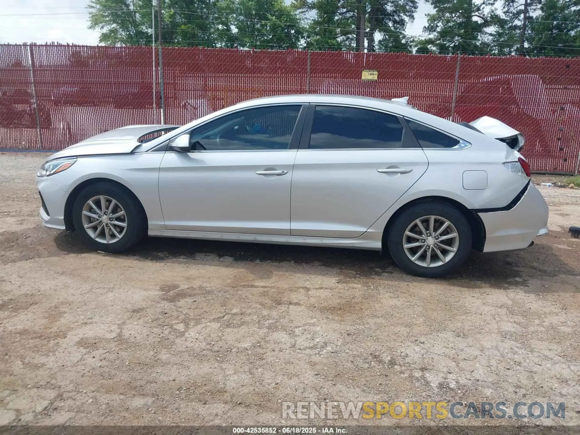 15 fotografías del automóvil dañado 5NPE24AFXKH799253 HYUNDAI SONATA 2019