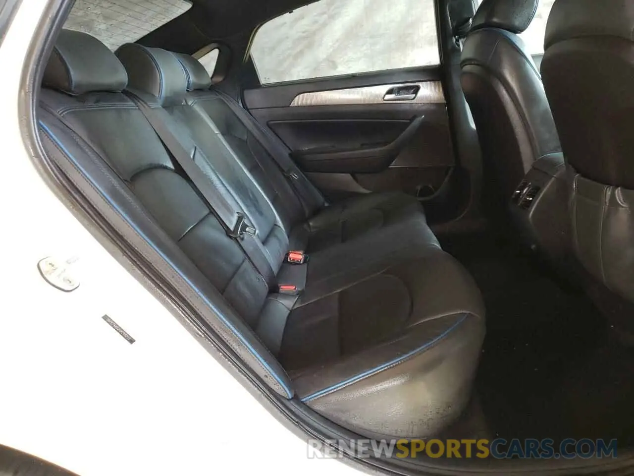 10 fotografías del automóvil dañado 5NPE34AB2KH768203 HYUNDAI SONATA 2019
