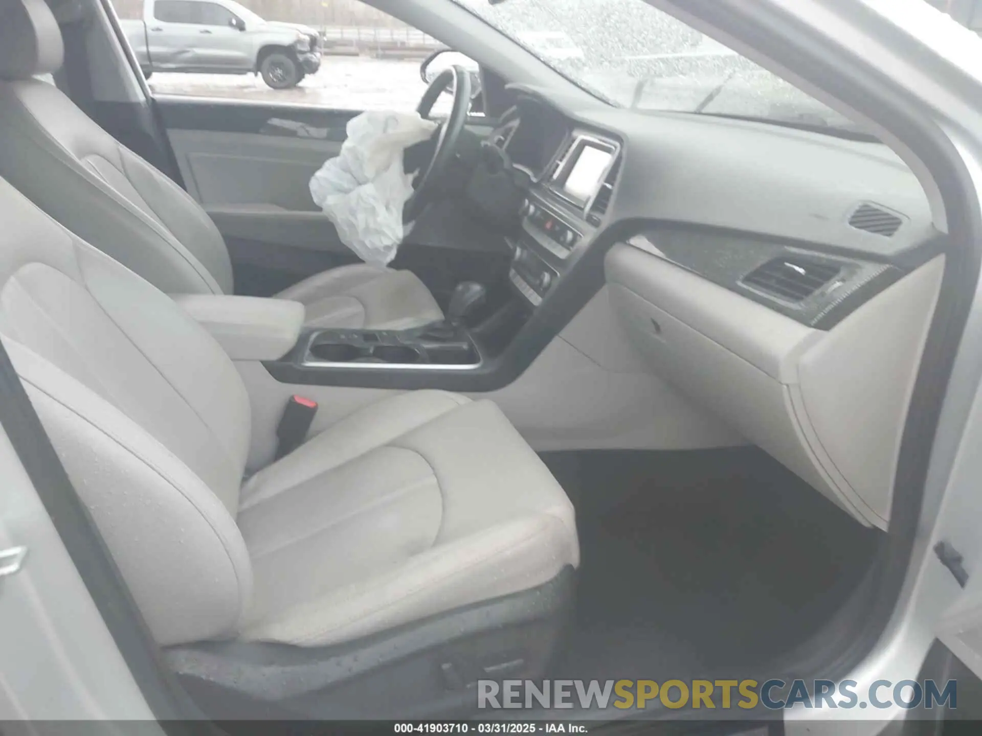 5 fotografías del automóvil dañado 5NPE34AF0KH729533 HYUNDAI SONATA 2019