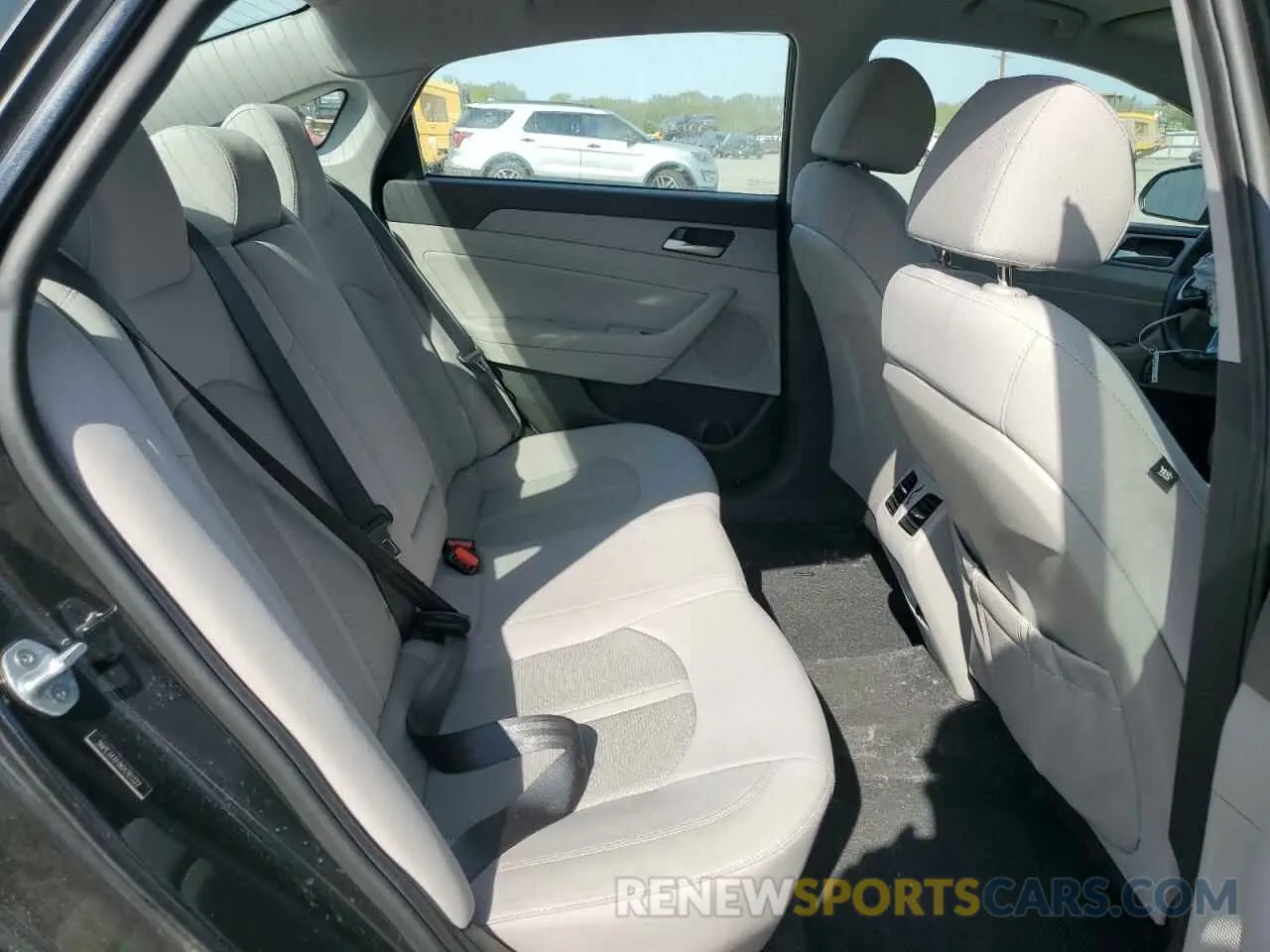 10 fotografías del automóvil dañado 5NPE34AF0KH761222 HYUNDAI SONATA 2019