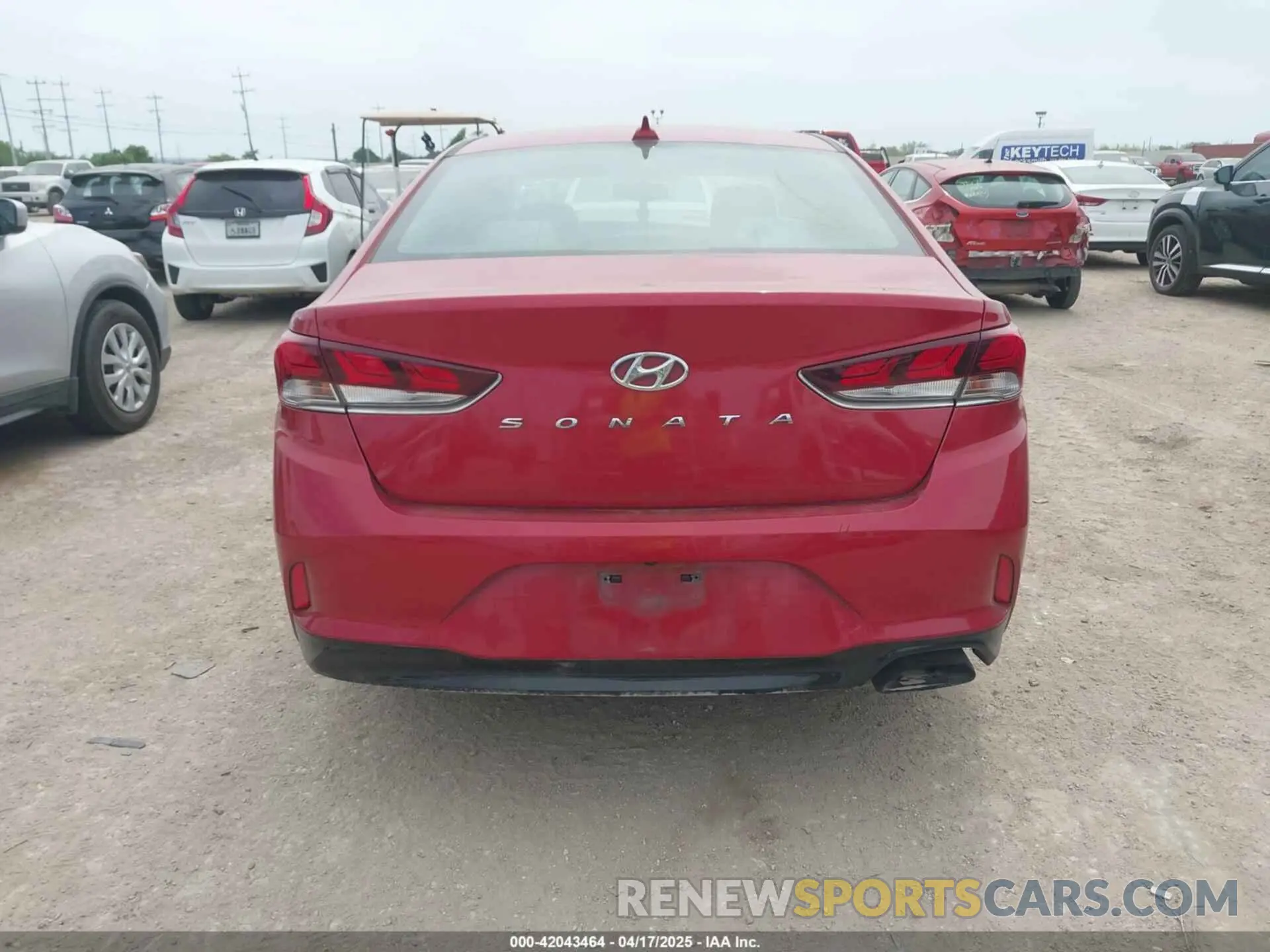 16 fotografías del automóvil dañado 5NPE34AF0KH766176 HYUNDAI SONATA 2019