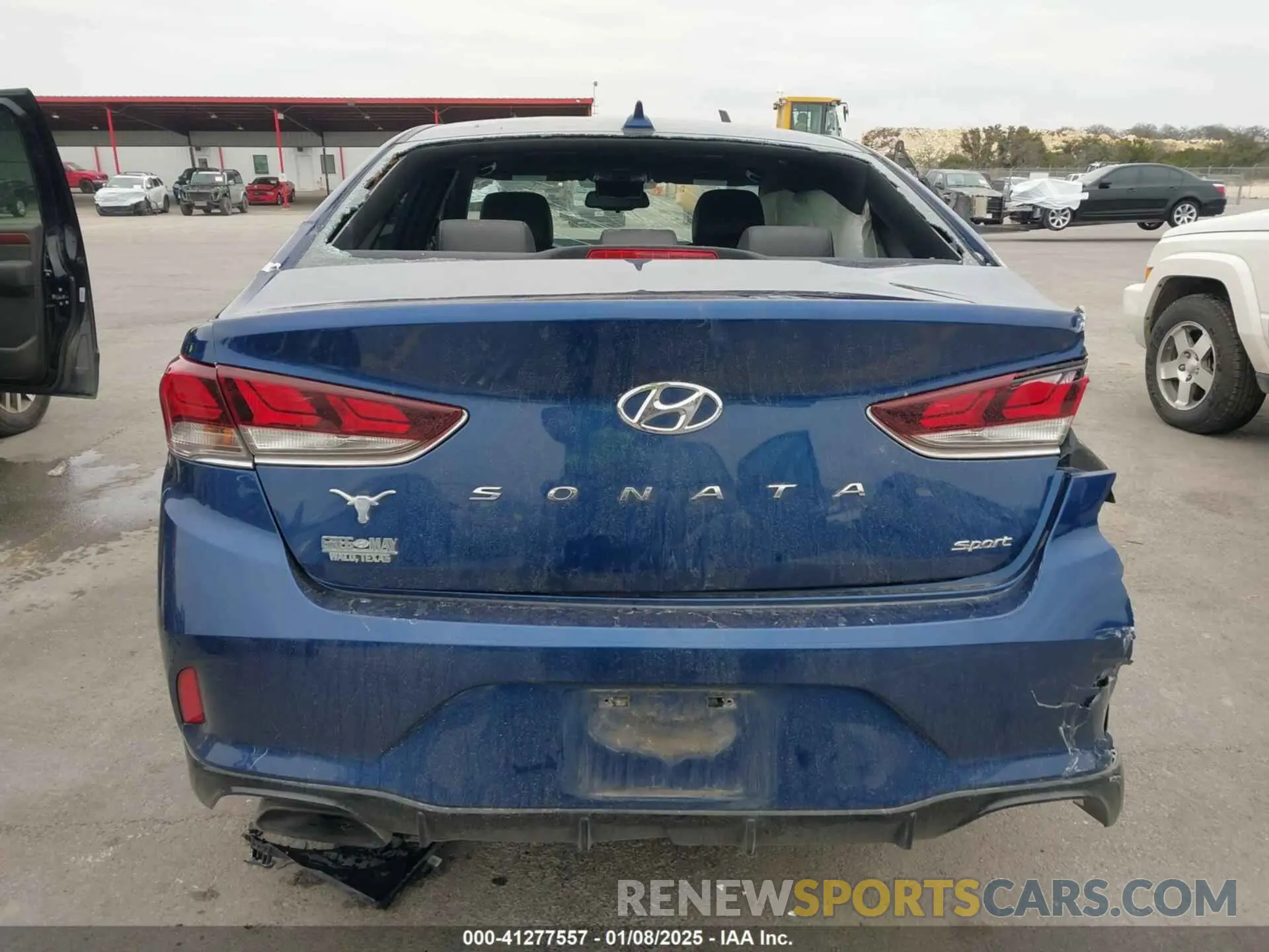 16 fotografías del automóvil dañado 5NPE34AF0KH771734 HYUNDAI SONATA 2019