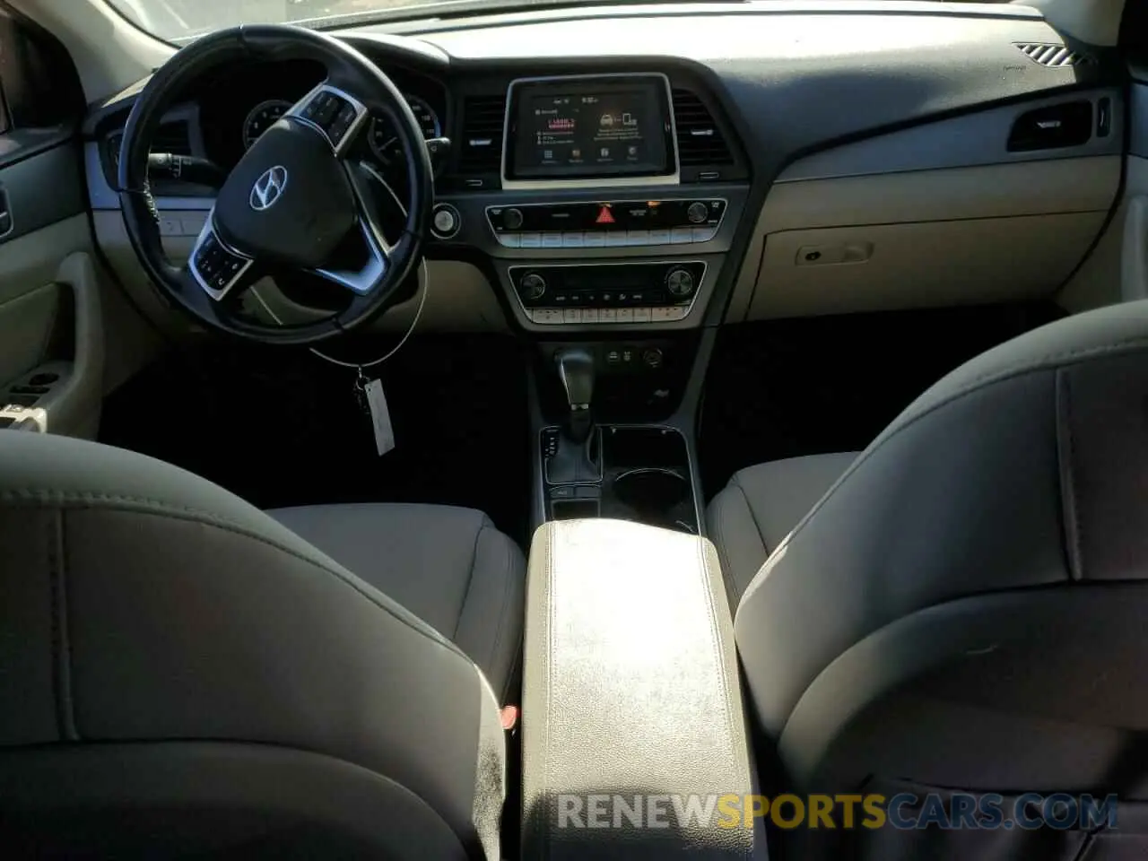 8 fotografías del automóvil dañado 5NPE34AF0KH795208 HYUNDAI SONATA 2019