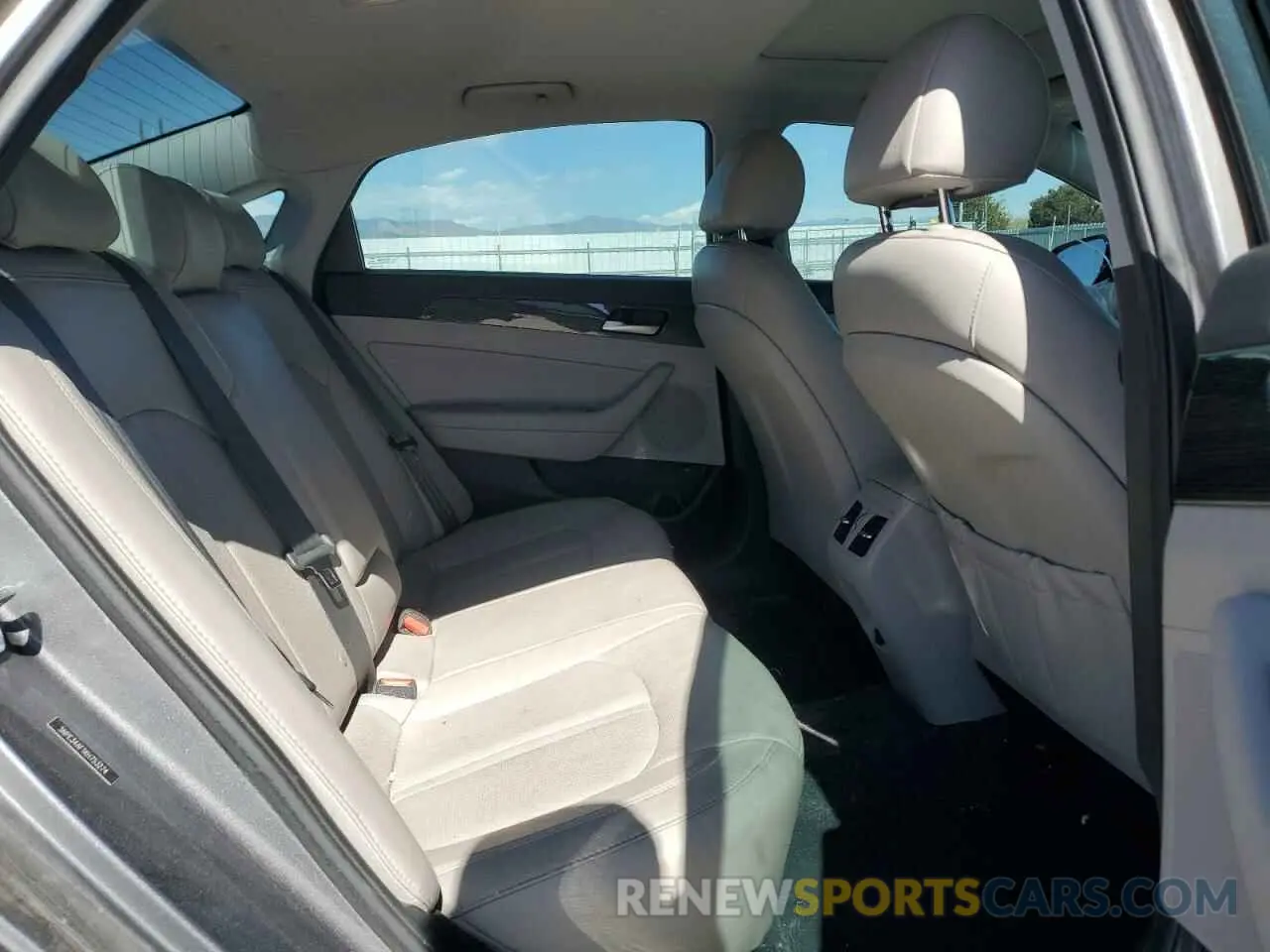 11 fotografías del automóvil dañado 5NPE34AF1KH753274 HYUNDAI SONATA 2019
