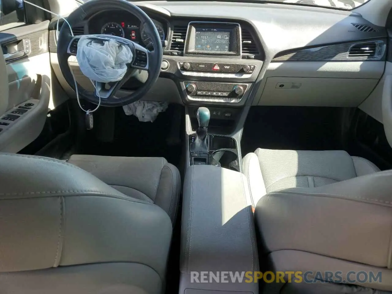 8 fotografías del automóvil dañado 5NPE34AF1KH753274 HYUNDAI SONATA 2019