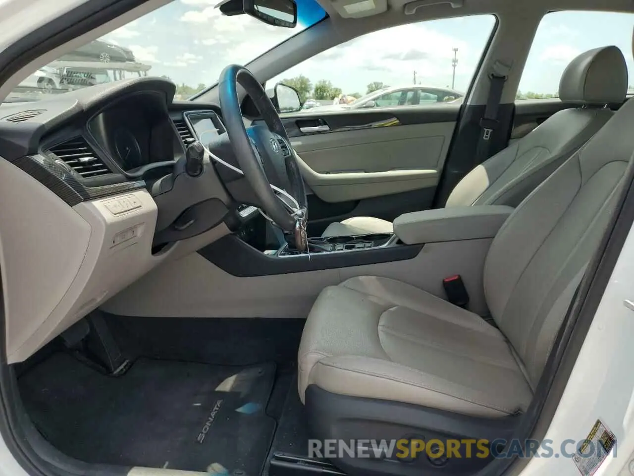 7 fotografías del automóvil dañado 5NPE34AF1KH768910 HYUNDAI SONATA 2019