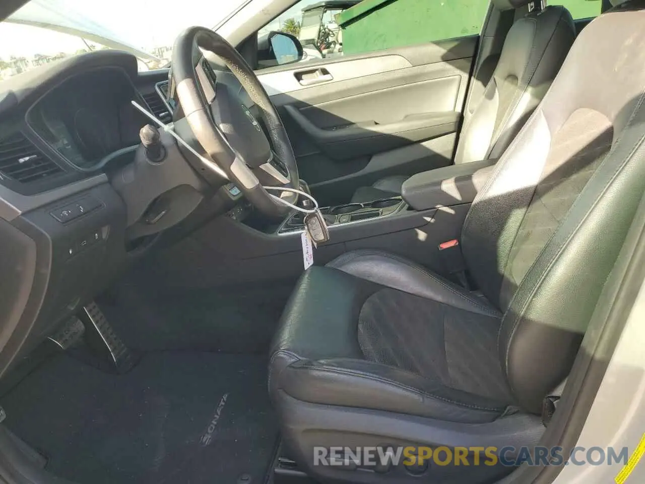 7 fotografías del automóvil dañado 5NPE34AF1KH808869 HYUNDAI SONATA 2019