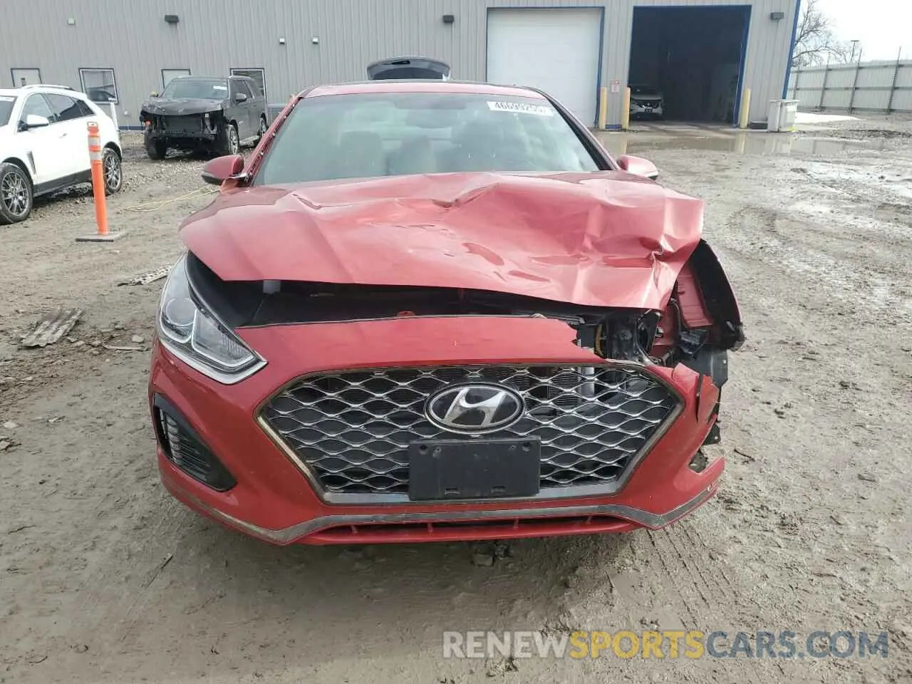 5 fotografías del automóvil dañado 5NPE34AF1KH818348 HYUNDAI SONATA 2019