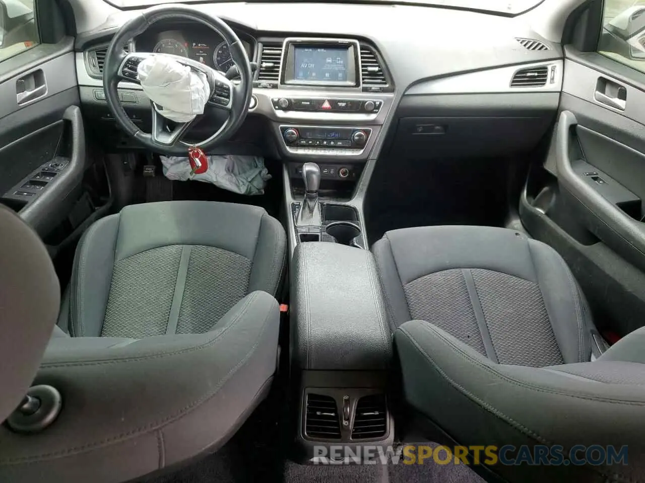8 fotografías del automóvil dañado 5NPE34AF2KH770973 HYUNDAI SONATA 2019