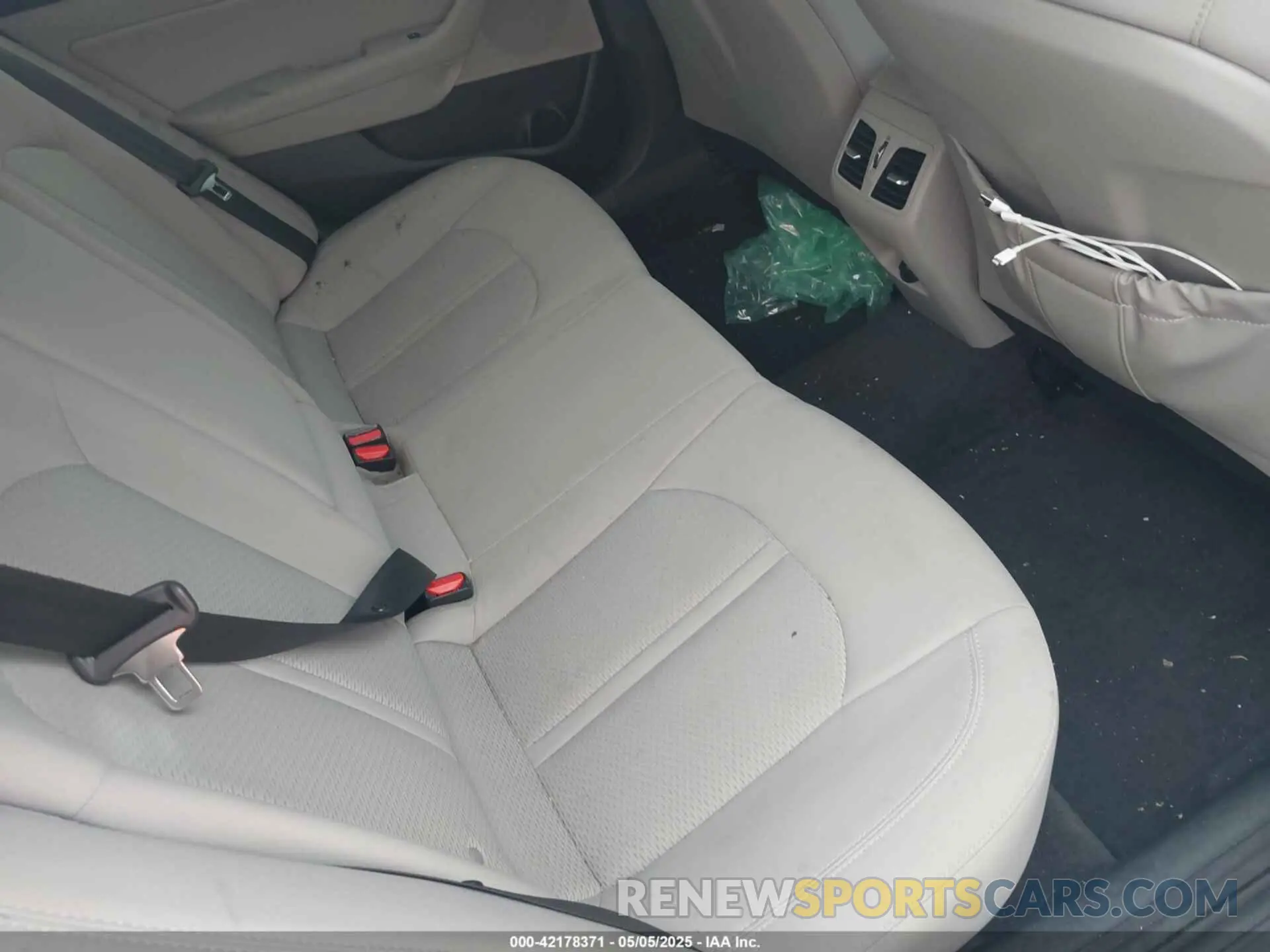 8 fotografías del automóvil dañado 5NPE34AF2KH783061 HYUNDAI SONATA 2019