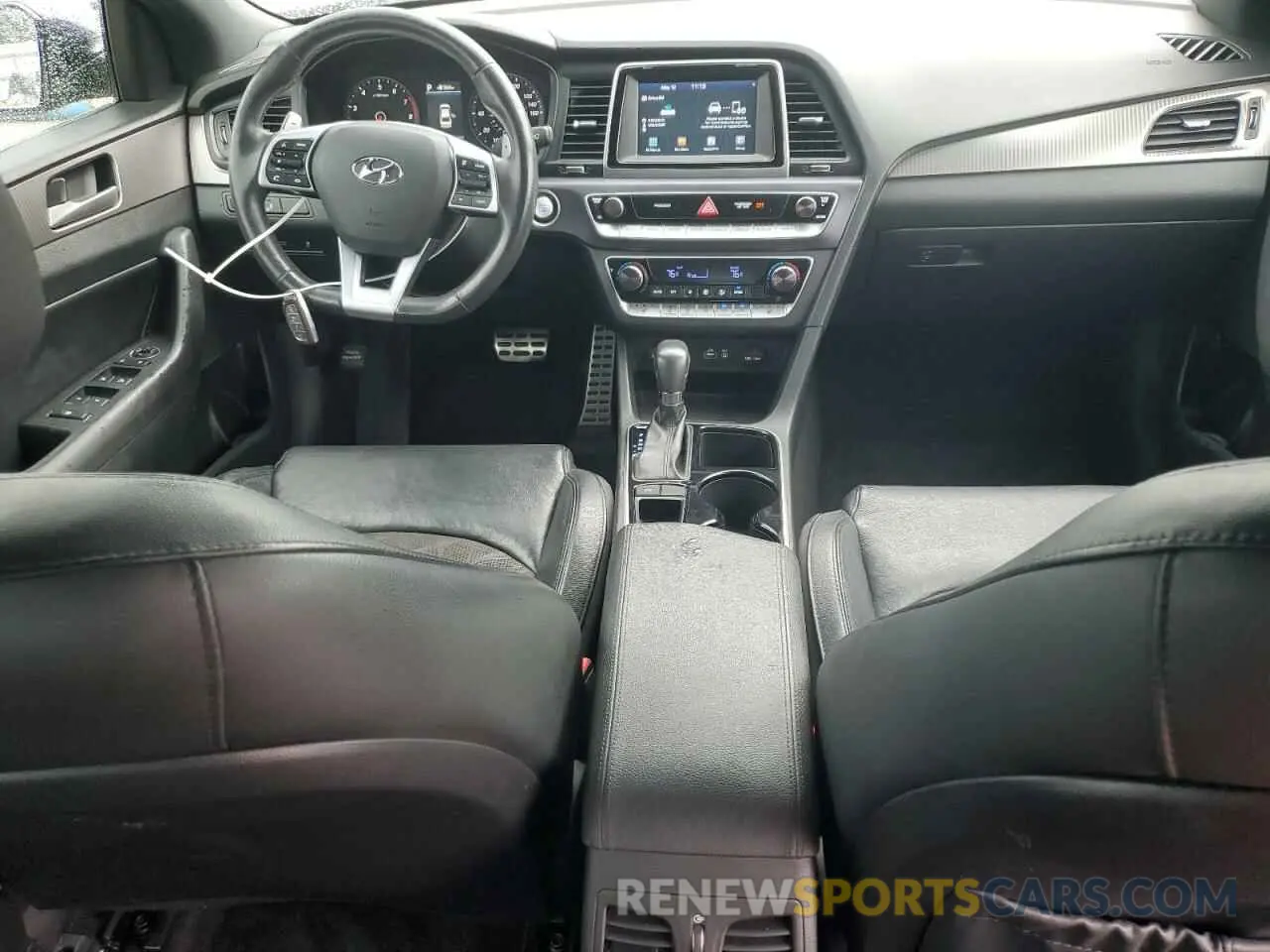 8 fotografías del automóvil dañado 5NPE34AF3KH785711 HYUNDAI SONATA 2019