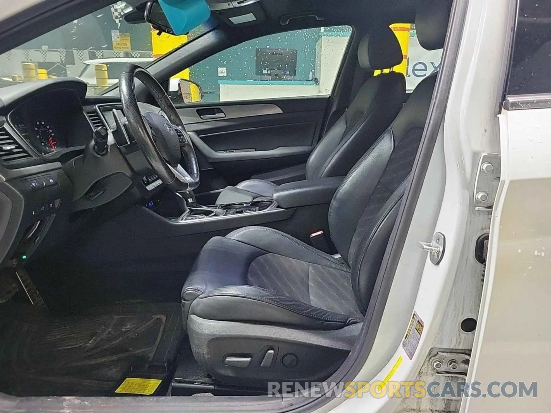 13 fotografías del automóvil dañado 5NPE34AF3KH808680 HYUNDAI SONATA 2019