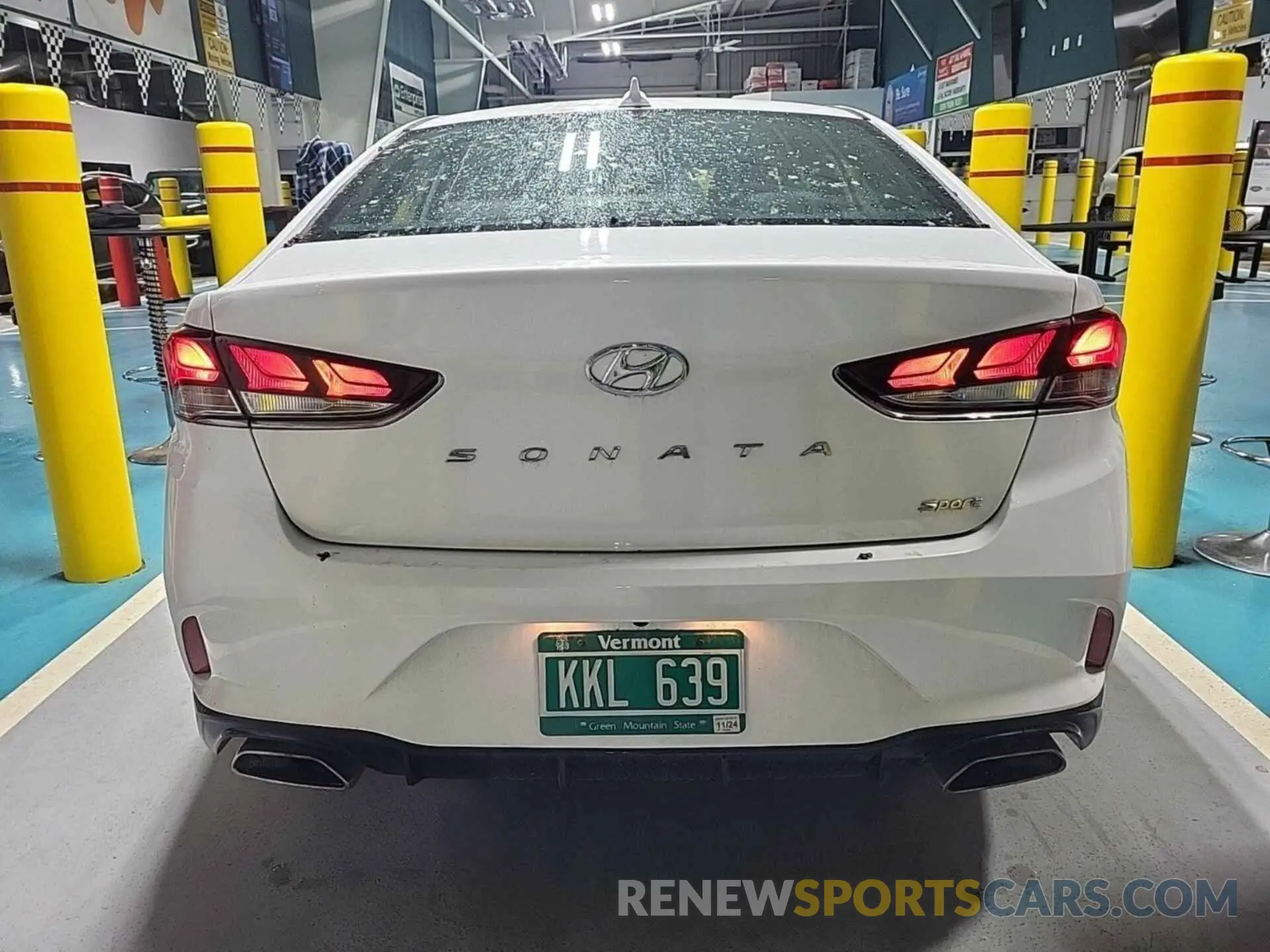 18 fotografías del automóvil dañado 5NPE34AF3KH808680 HYUNDAI SONATA 2019