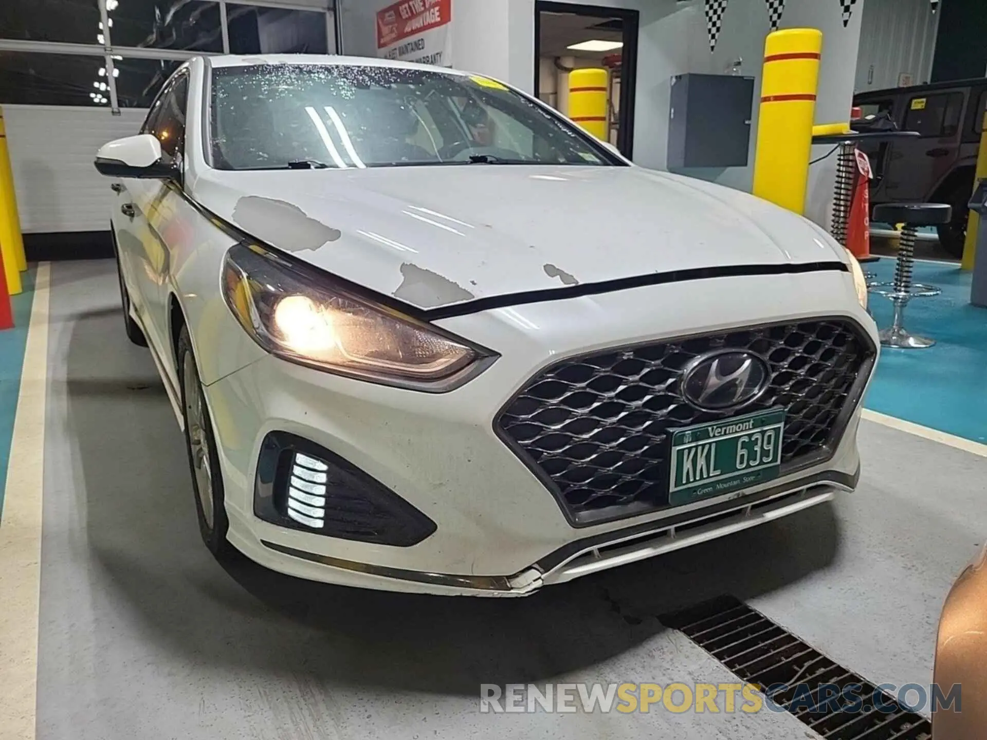 34 fotografías del automóvil dañado 5NPE34AF3KH808680 HYUNDAI SONATA 2019
