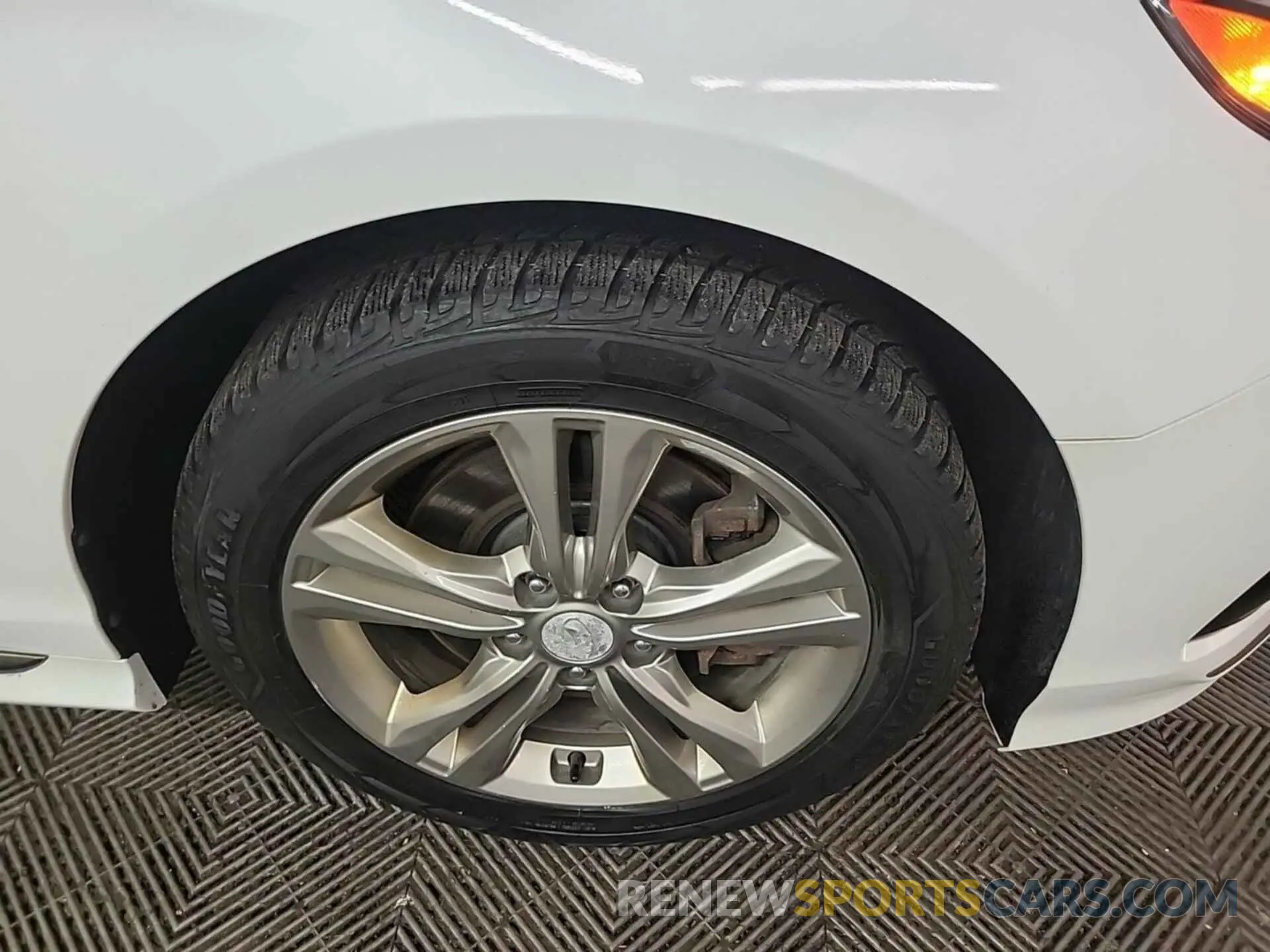 40 fotografías del automóvil dañado 5NPE34AF3KH808680 HYUNDAI SONATA 2019