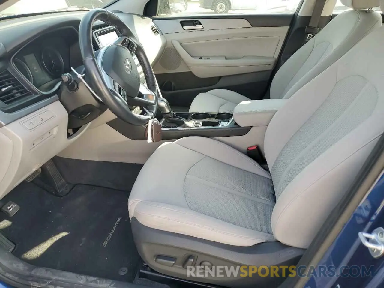 7 fotografías del automóvil dañado 5NPE34AF4KH738087 HYUNDAI SONATA 2019