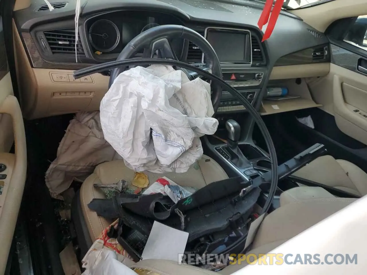 8 fotografías del automóvil dañado 5NPE34AF4KH776631 HYUNDAI SONATA 2019