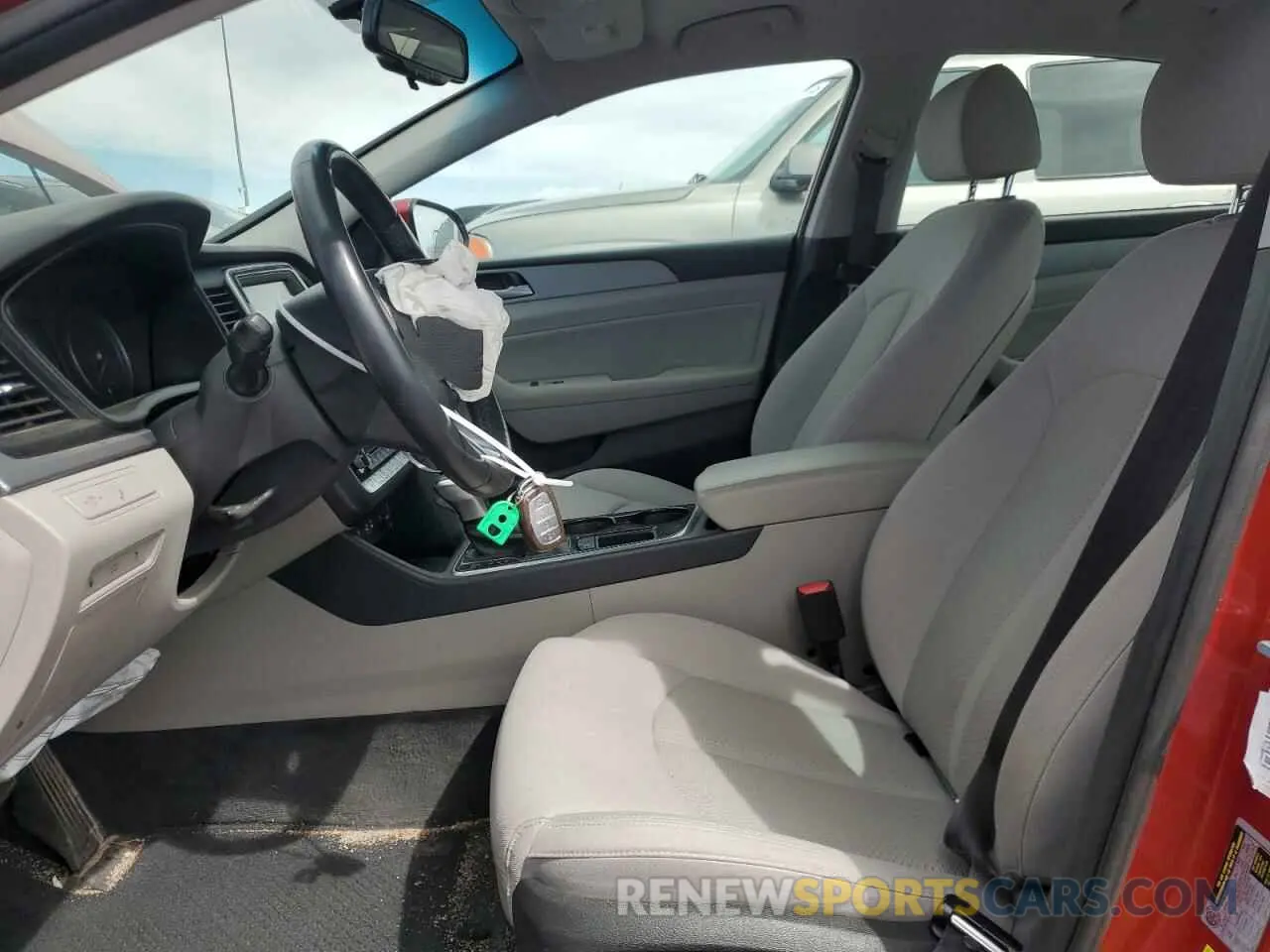 7 fotografías del automóvil dañado 5NPE34AF4KH781649 HYUNDAI SONATA 2019