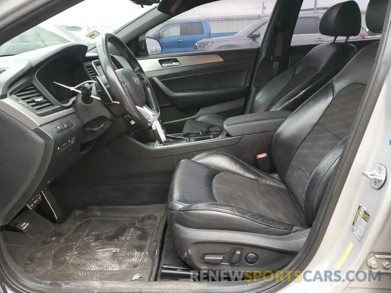 7 fotografías del automóvil dañado 5NPE34AF4KH803701 HYUNDAI SONATA 2019