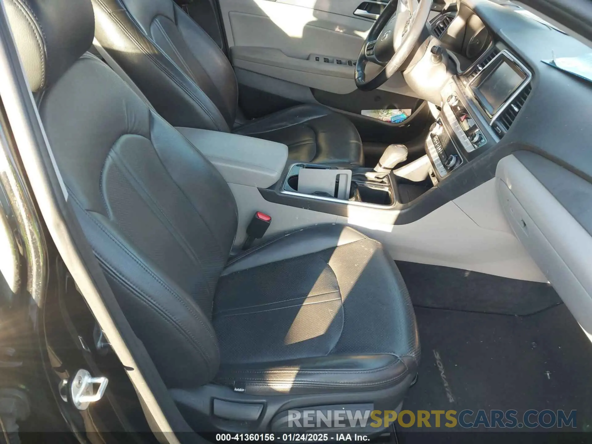 5 fotografías del automóvil dañado 5NPE34AF5KH742195 HYUNDAI SONATA 2019