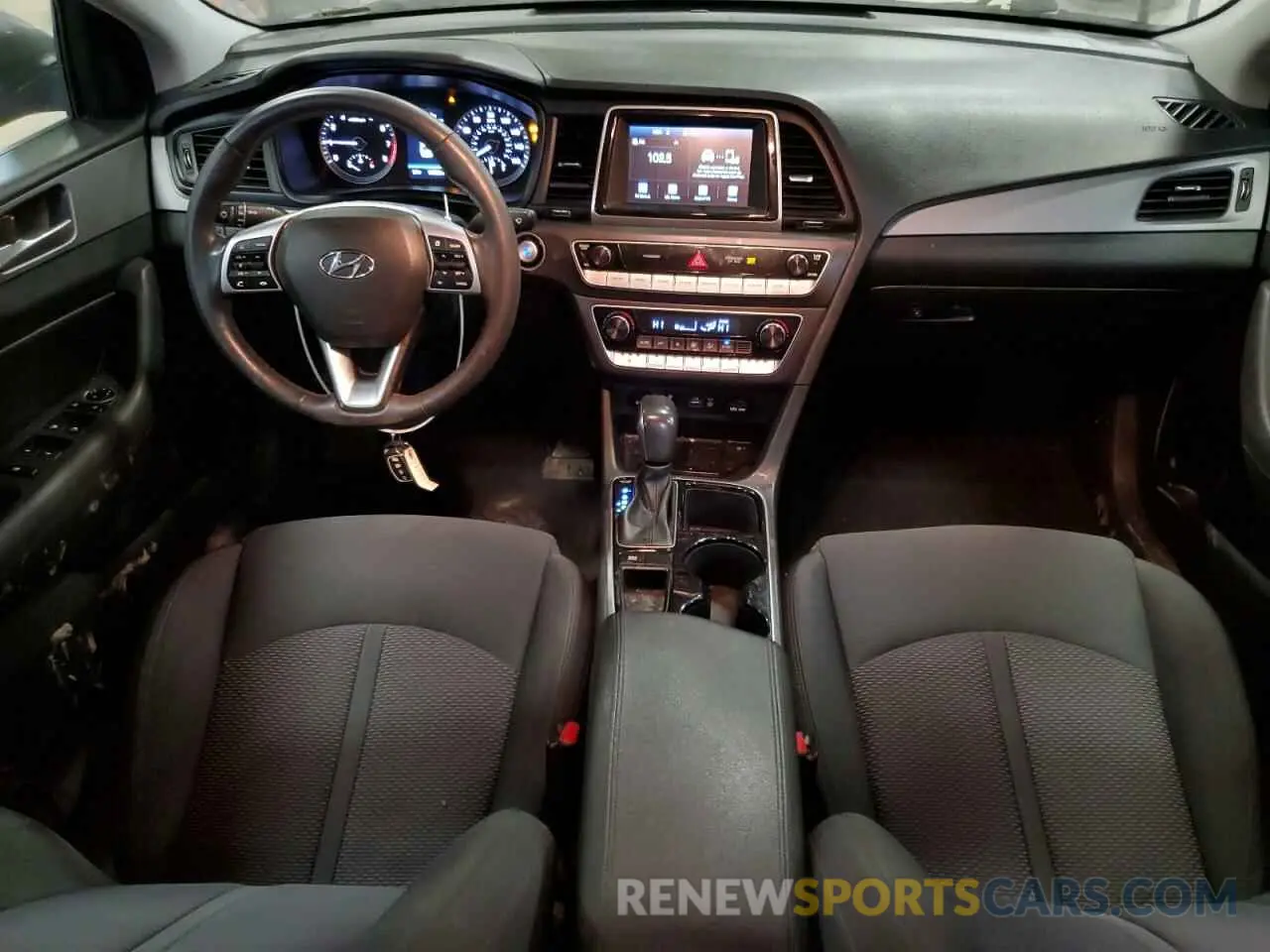 8 fotografías del automóvil dañado 5NPE34AF5KH761667 HYUNDAI SONATA 2019