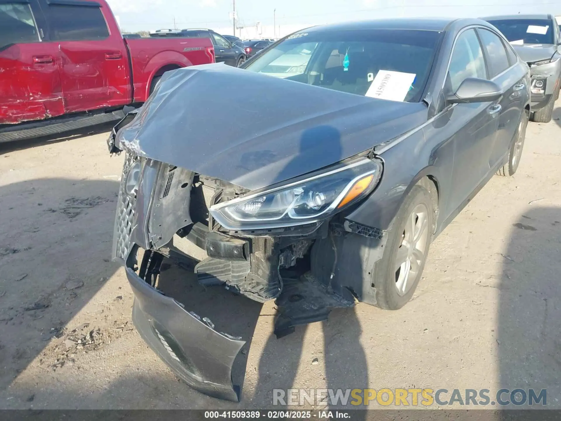 2 fotografías del automóvil dañado 5NPE34AF6KH786870 HYUNDAI SONATA 2019