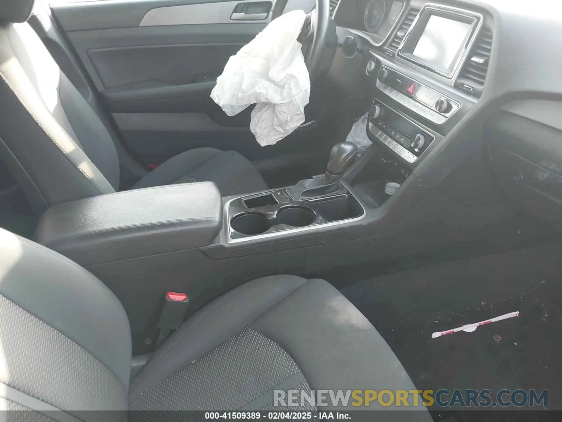 5 fotografías del automóvil dañado 5NPE34AF6KH786870 HYUNDAI SONATA 2019
