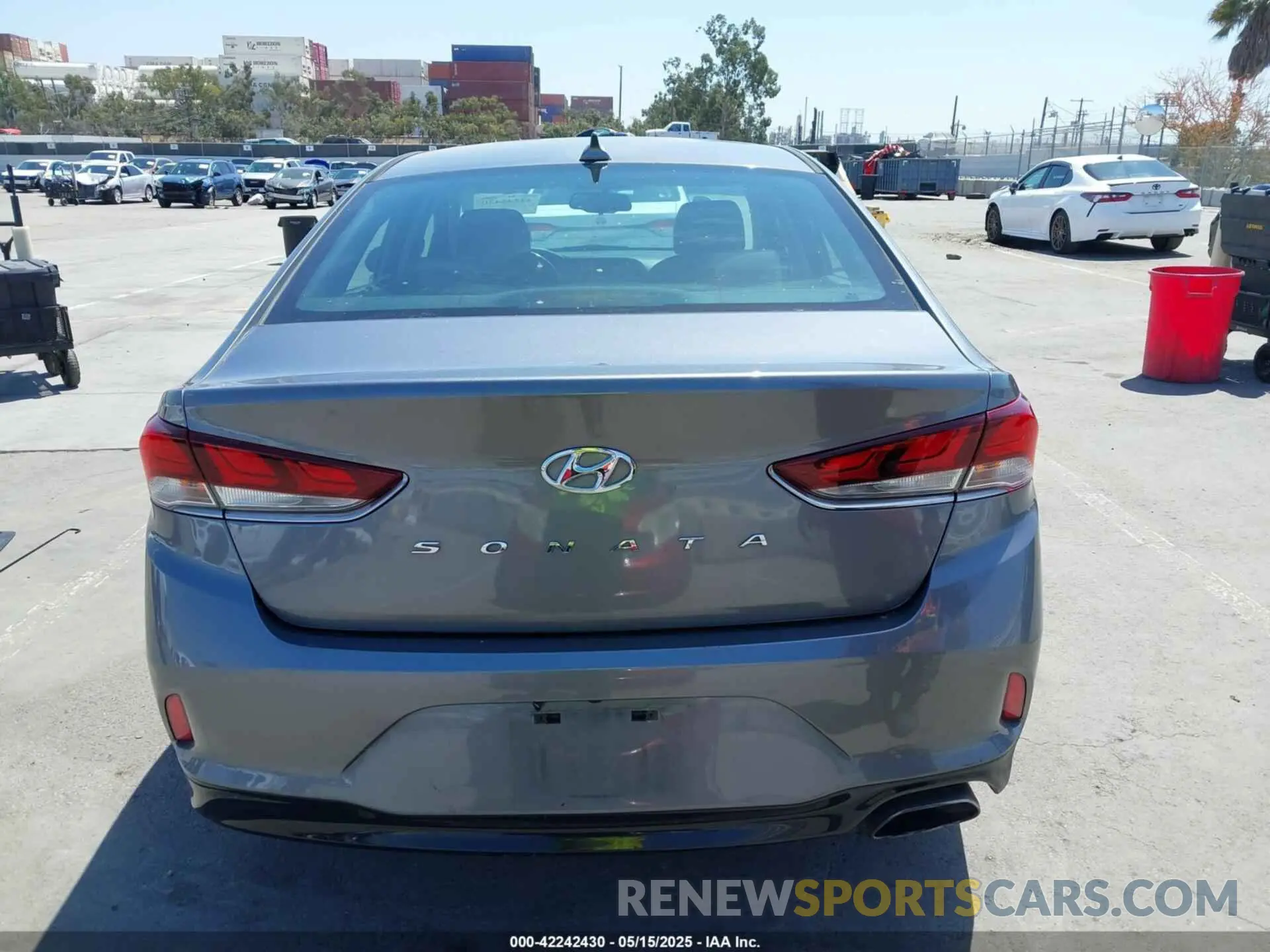 16 fotografías del automóvil dañado 5NPE34AF6KH815722 HYUNDAI SONATA 2019