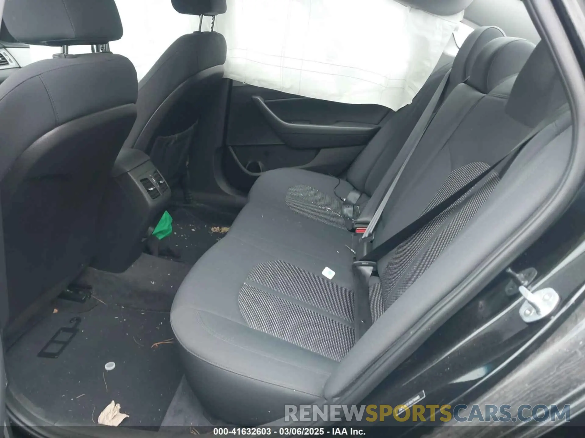 8 fotografías del automóvil dañado 5NPE34AF7KH799840 HYUNDAI SONATA 2019
