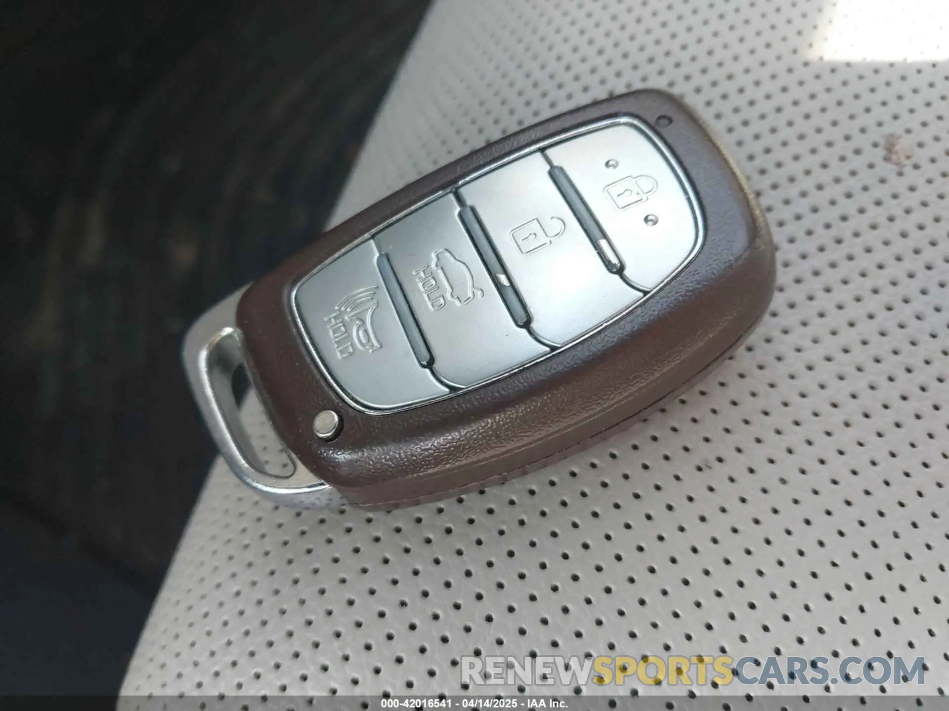 11 fotografías del automóvil dañado 5NPE34AF8KH732521 HYUNDAI SONATA 2019