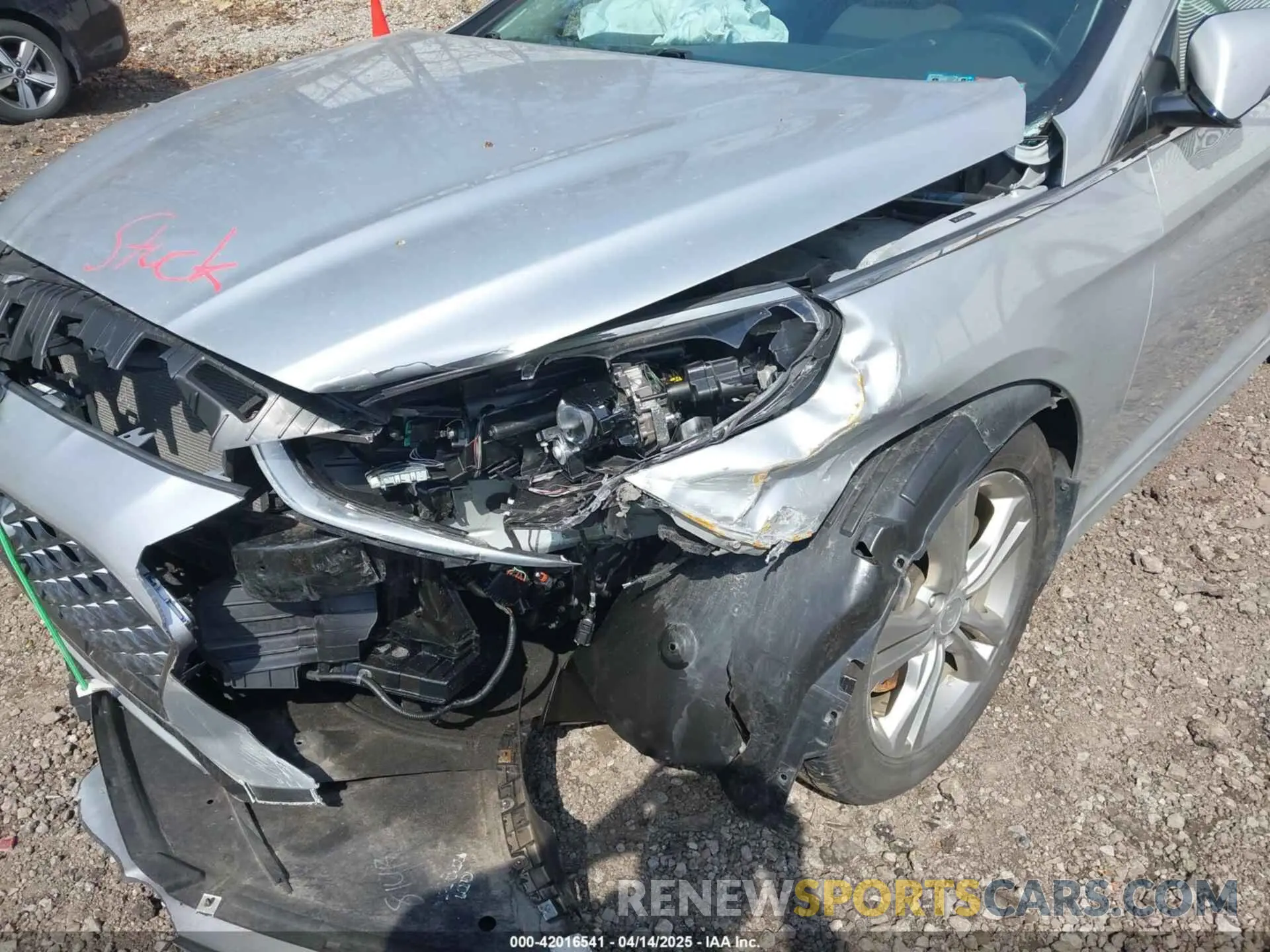 19 fotografías del automóvil dañado 5NPE34AF8KH732521 HYUNDAI SONATA 2019