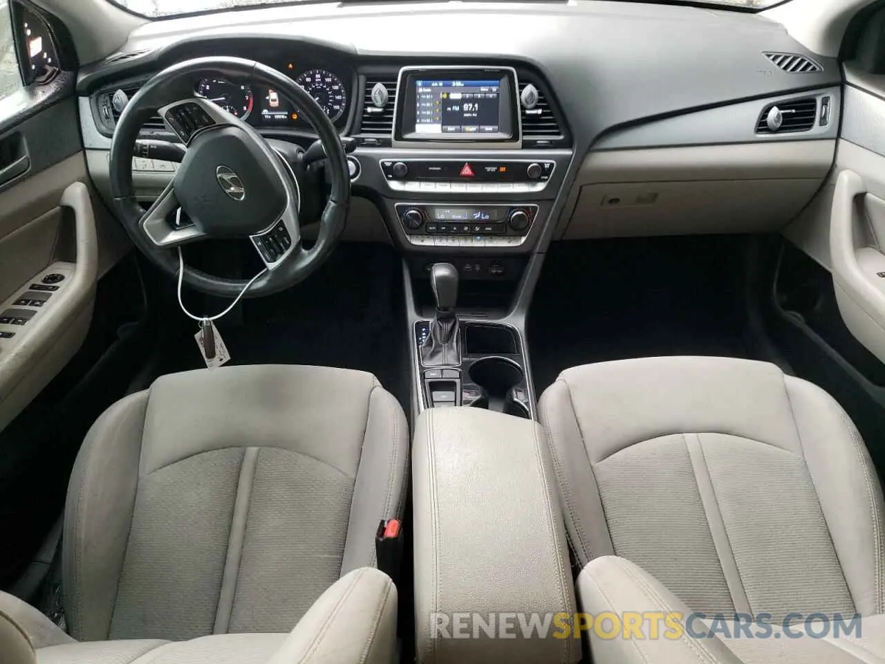 8 fotografías del automóvil dañado 5NPE34AF8KH791634 HYUNDAI SONATA 2019