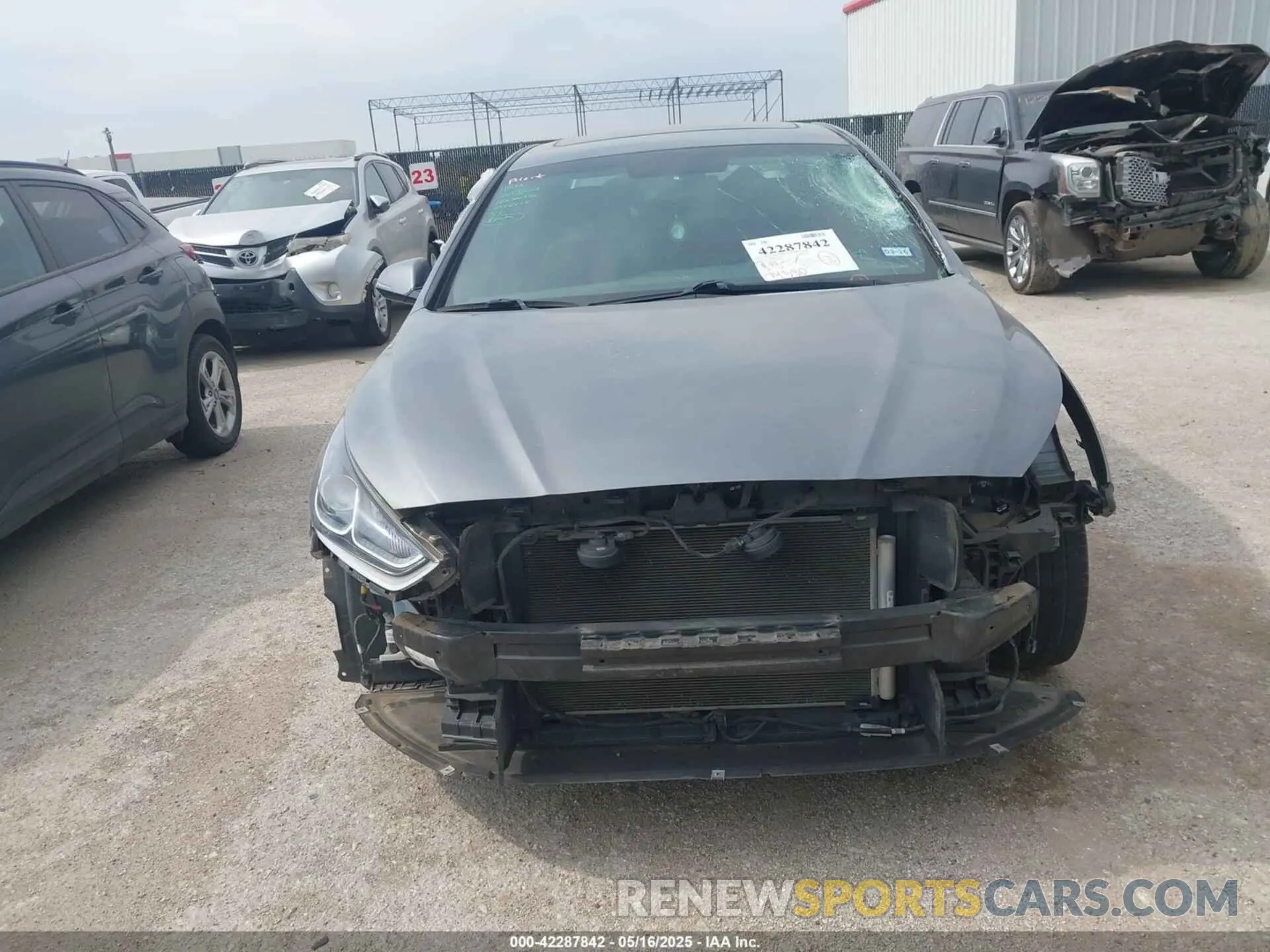 12 fotografías del automóvil dañado 5NPE34AF9KH767097 HYUNDAI SONATA 2019
