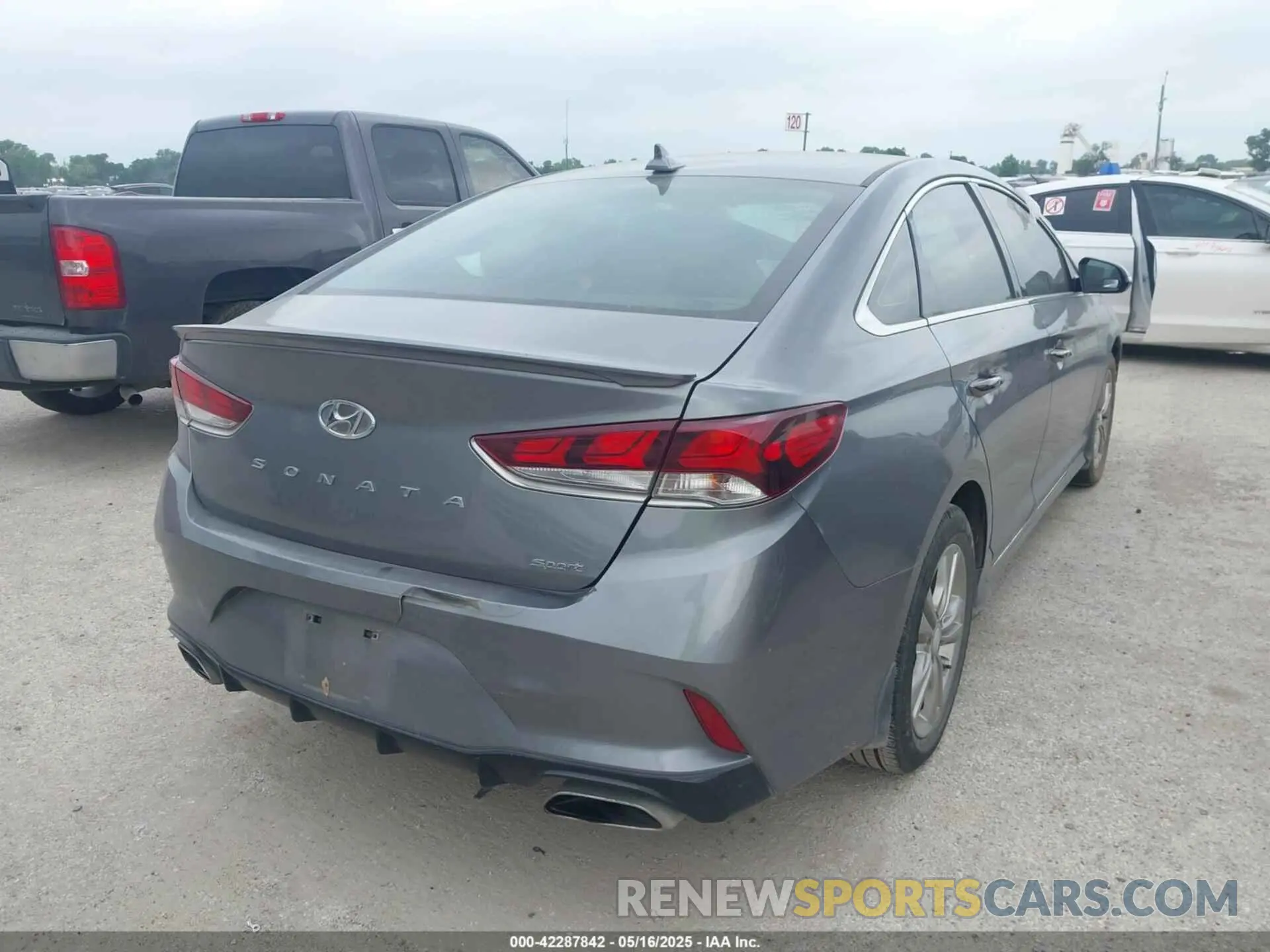 4 fotografías del automóvil dañado 5NPE34AF9KH767097 HYUNDAI SONATA 2019