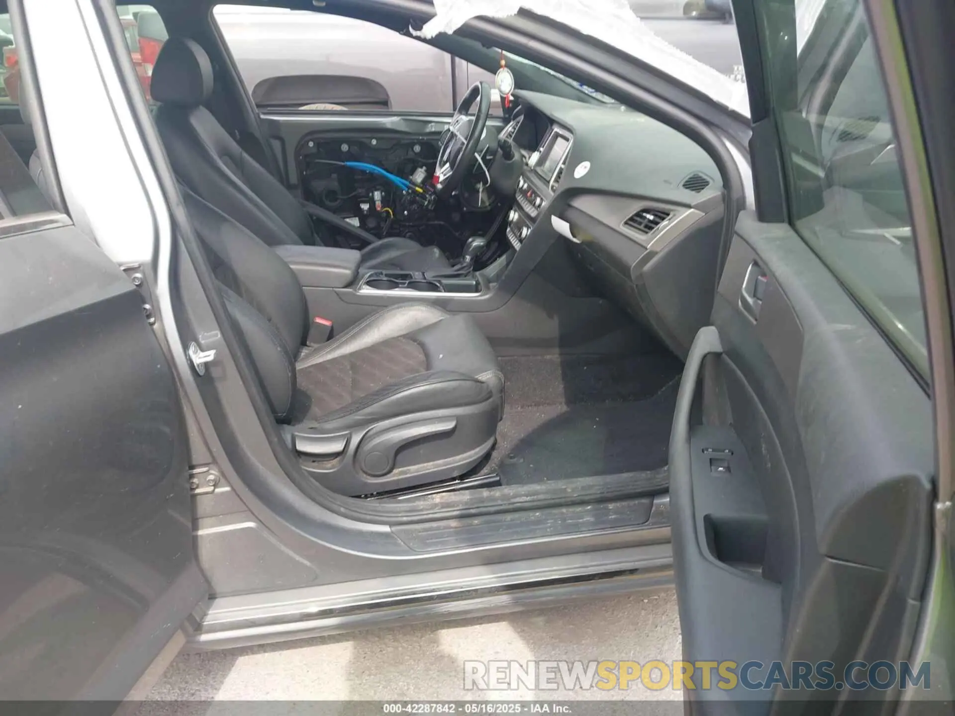 5 fotografías del automóvil dañado 5NPE34AF9KH767097 HYUNDAI SONATA 2019
