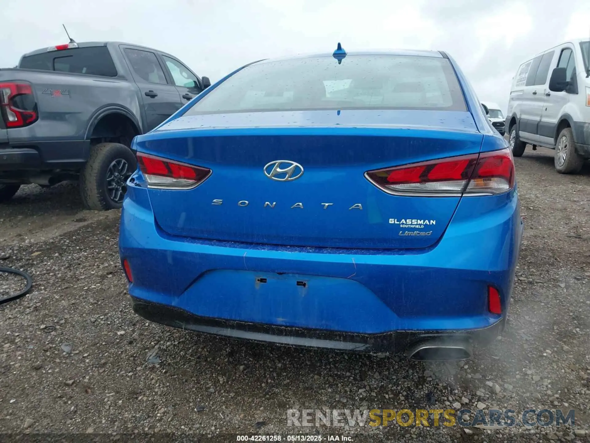 17 fotografías del automóvil dañado 5NPE34AF9KH776723 HYUNDAI SONATA 2019