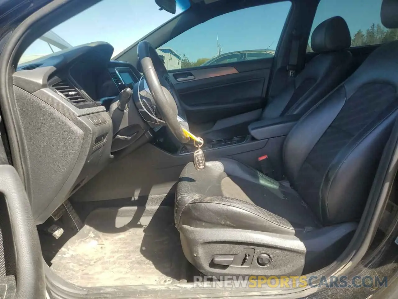 7 fotografías del automóvil dañado 5NPE34AF9KH785907 HYUNDAI SONATA 2019