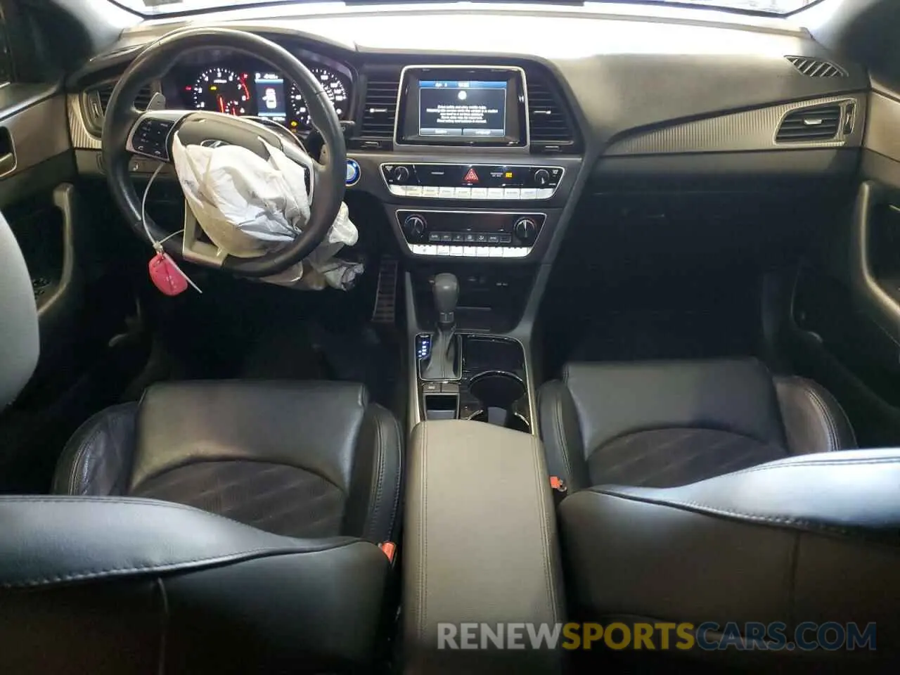 8 fotografías del automóvil dañado 5NPE34AF9KH821708 HYUNDAI SONATA 2019