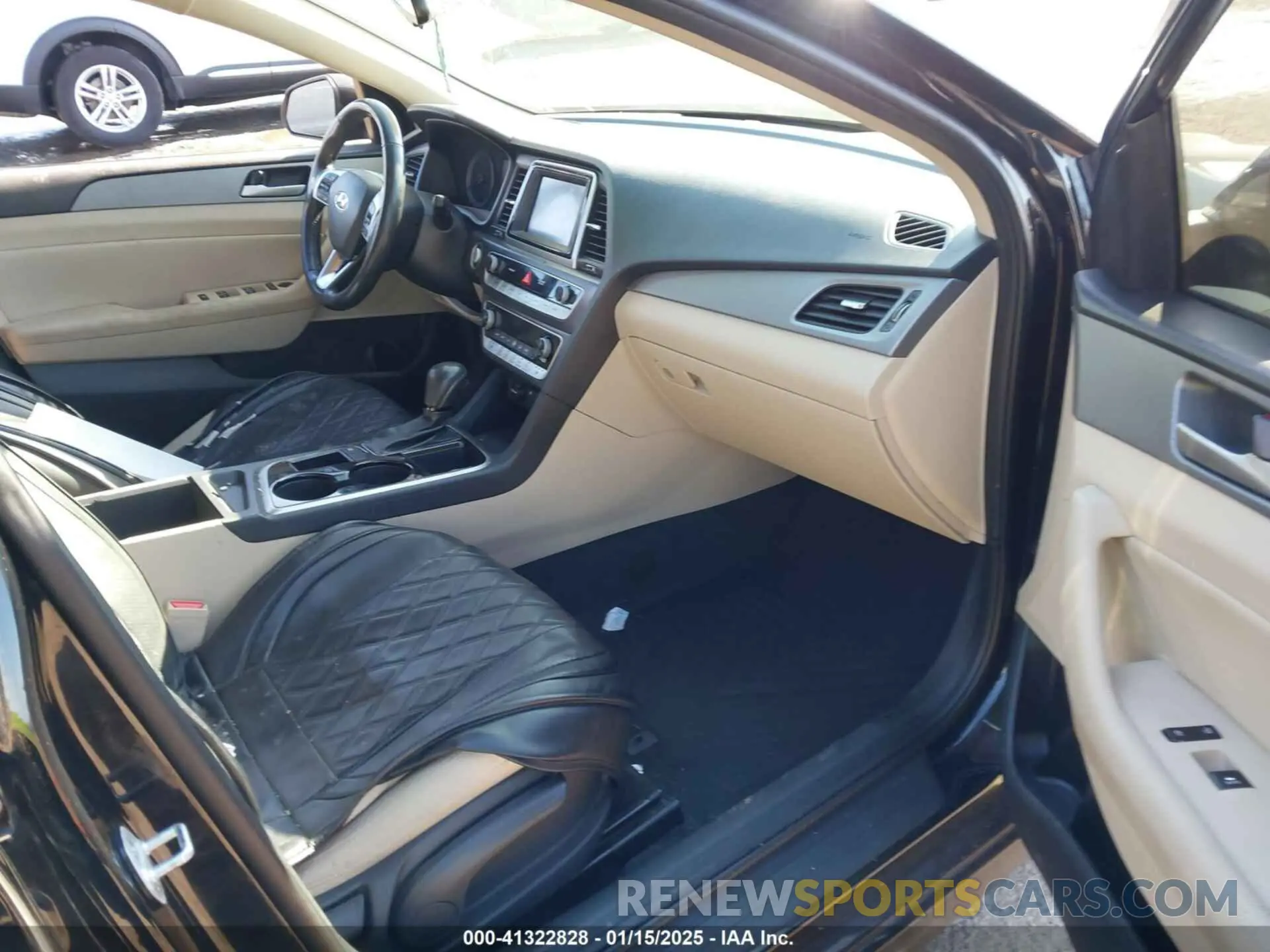 5 fotografías del automóvil dañado 5NPE34AFXKH761549 HYUNDAI SONATA 2019