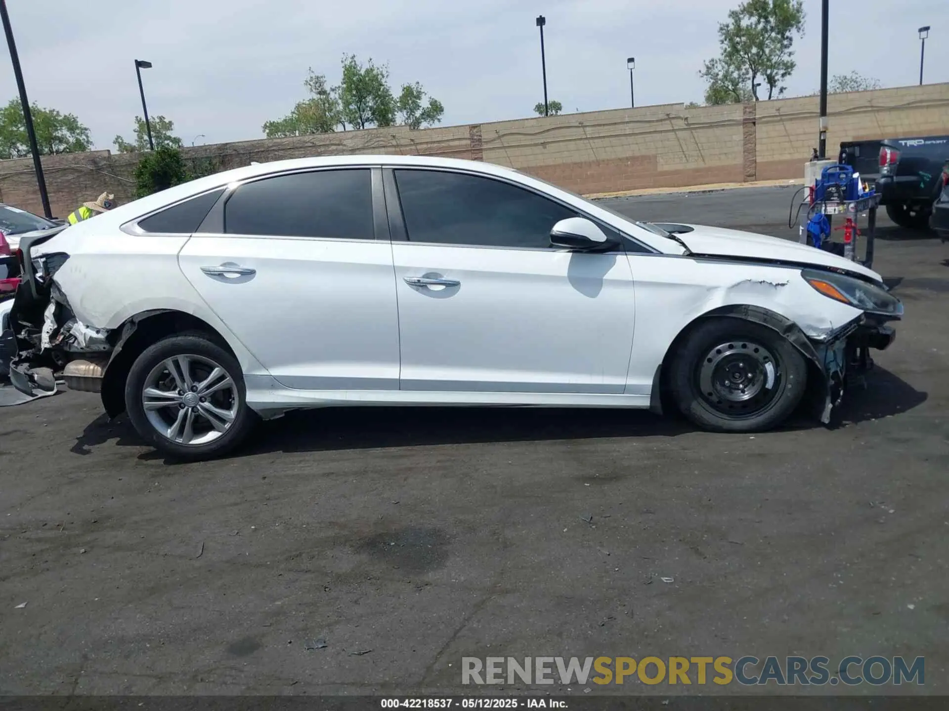 14 fotografías del automóvil dañado 5NPE34AFXKH804254 HYUNDAI SONATA 2019