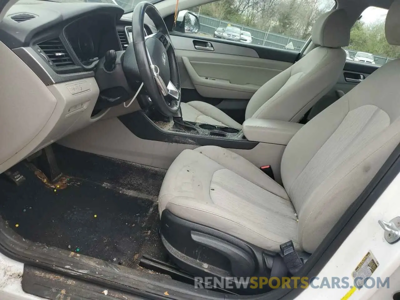 7 fotografías del automóvil dañado KMHE24L31KA089373 HYUNDAI SONATA 2019