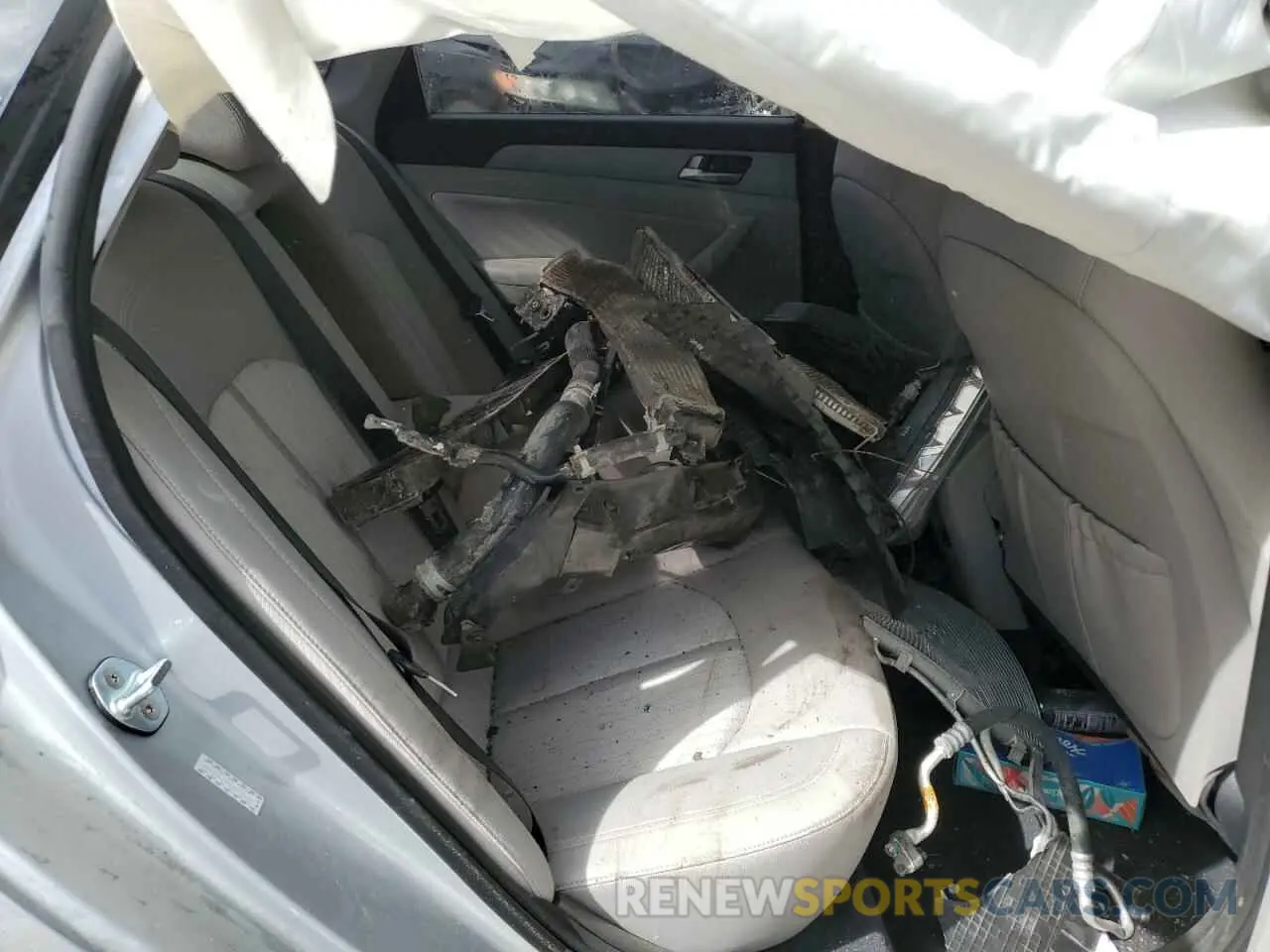 10 fotografías del automóvil dañado KMHE24L39KA093459 HYUNDAI SONATA 2019