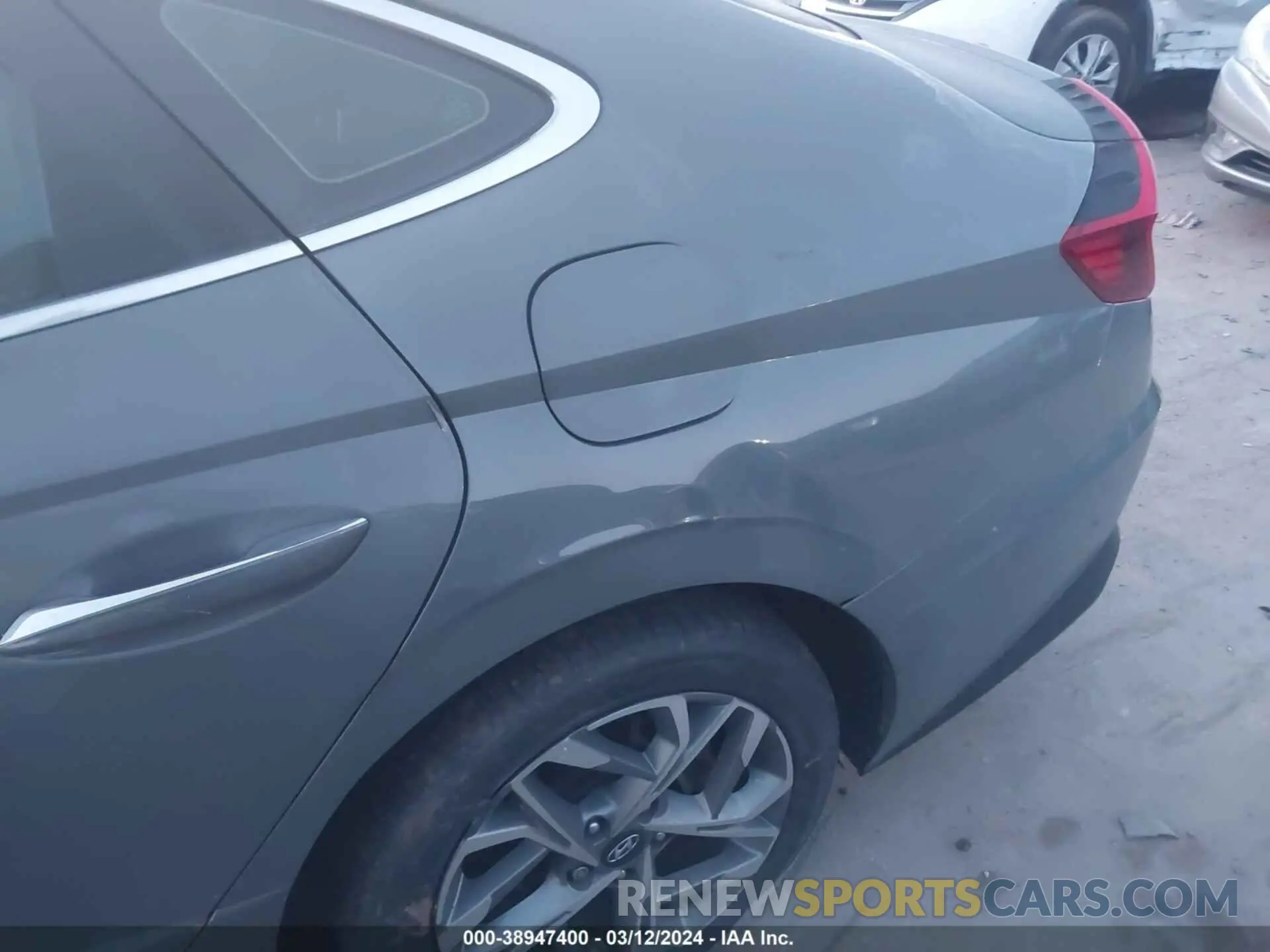 20 fotografías del automóvil dañado 5NPEF4JA1LH042025 HYUNDAI SONATA 2020