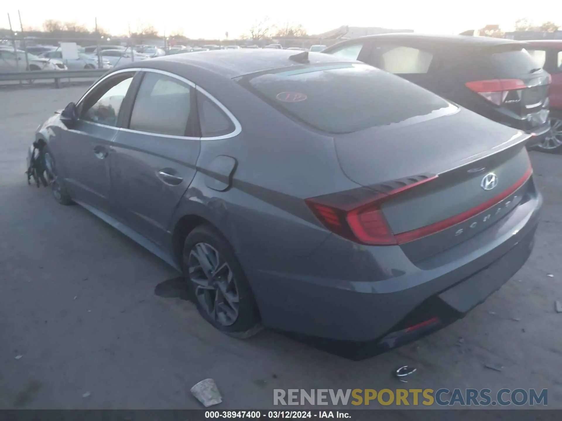 3 fotografías del automóvil dañado 5NPEF4JA1LH042025 HYUNDAI SONATA 2020