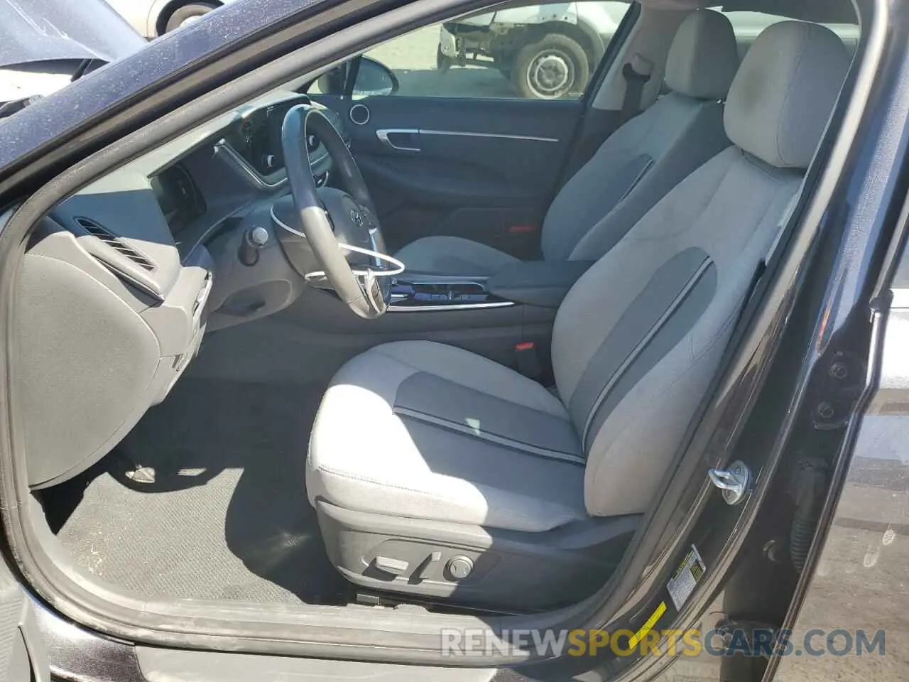 7 fotografías del automóvil dañado 5NPEF4JA2LH053244 HYUNDAI SONATA 2020