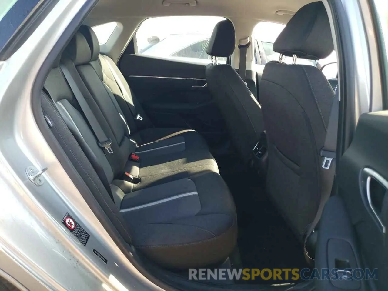 10 fotografías del automóvil dañado 5NPEF4JA3LH060610 HYUNDAI SONATA 2020
