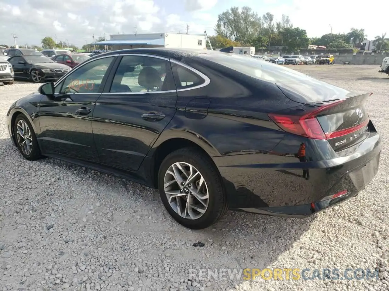 2 fotografías del automóvil dañado 5NPEF4JA5LH029908 HYUNDAI SONATA 2020