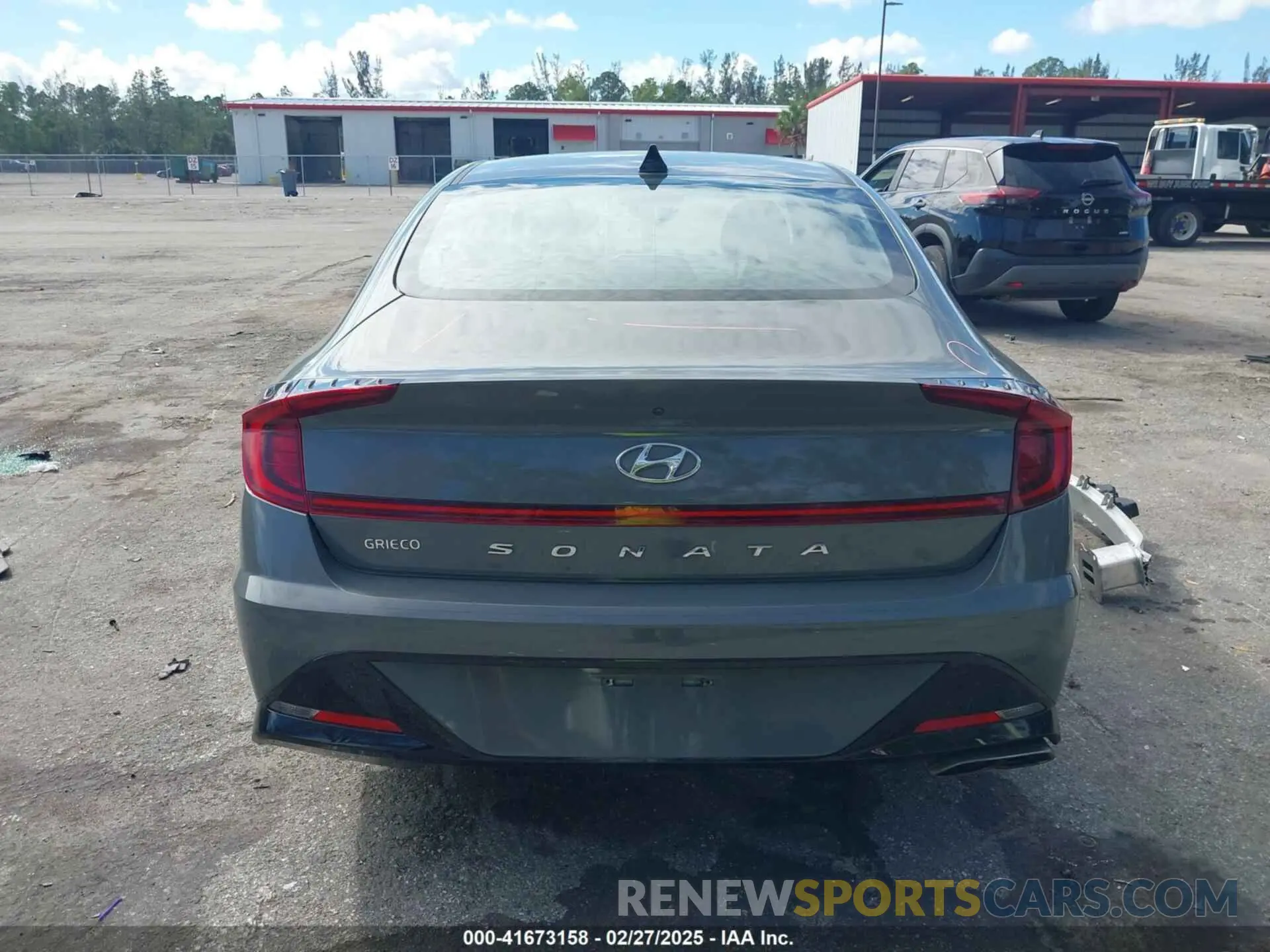 17 fotografías del automóvil dañado 5NPEF4JA7LH060559 HYUNDAI SONATA 2020