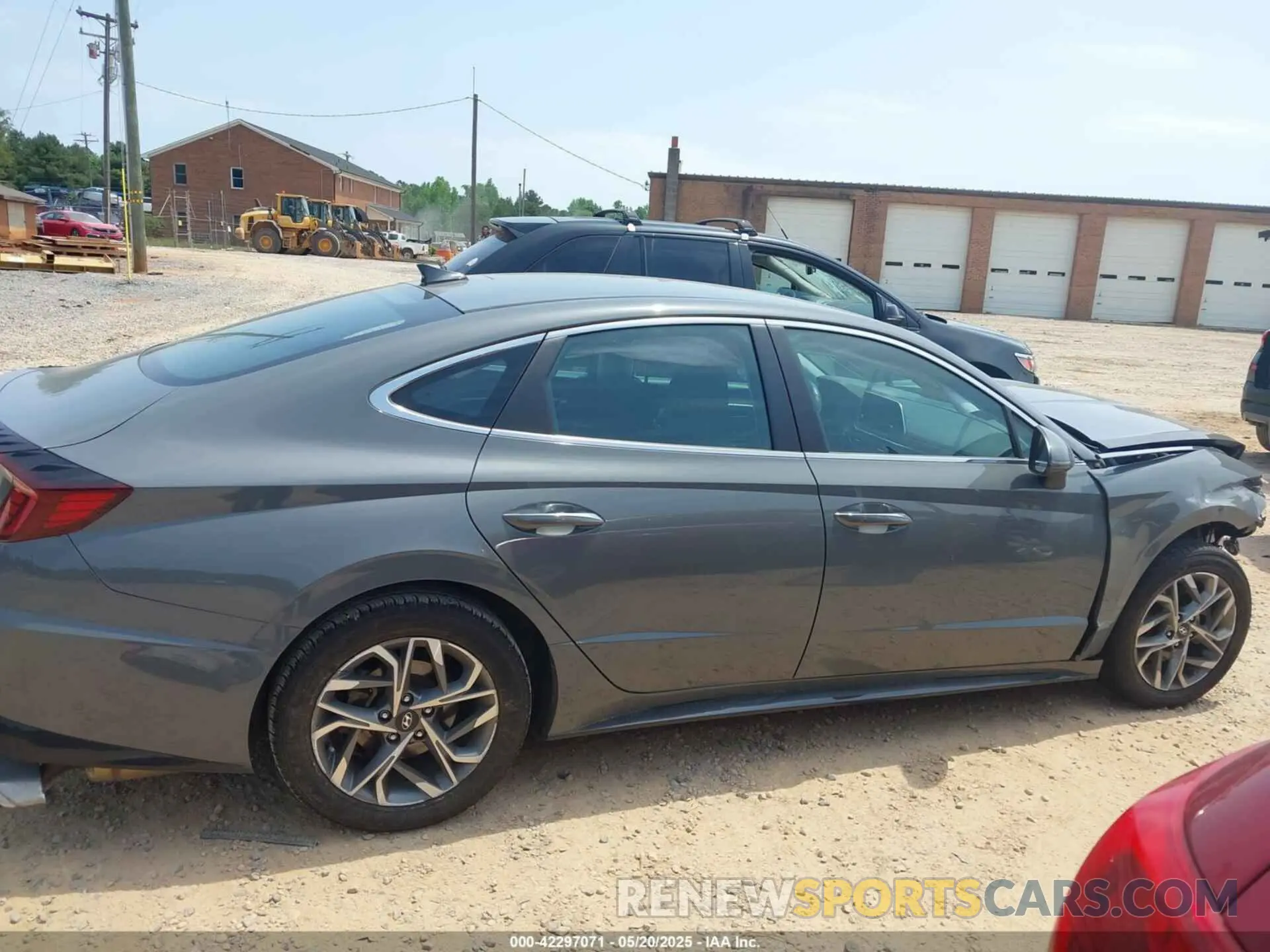 13 fotografías del automóvil dañado 5NPEF4JA9LH022606 HYUNDAI SONATA 2020